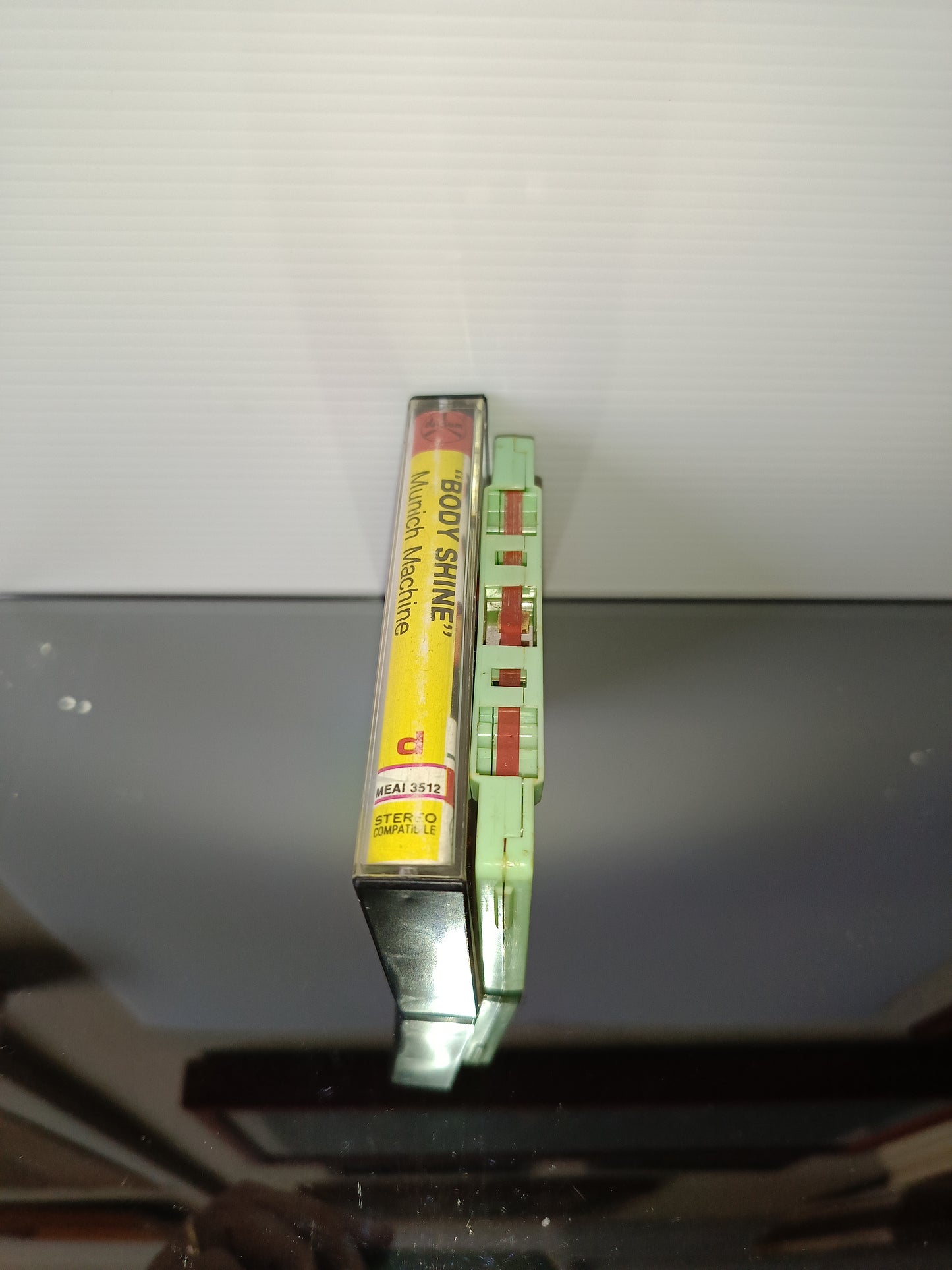 Body Shine Munich Machine Musicassetta

Edita nel 1979 da Durium Cod.MEAI 3512