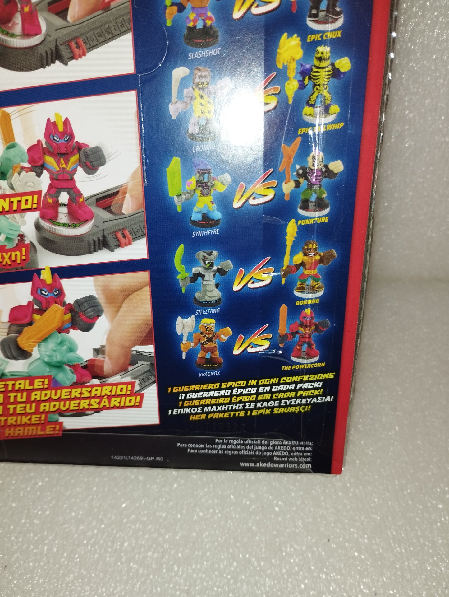 Akedo Synthfyre vs Epic Punkture
Giochi Preziosi