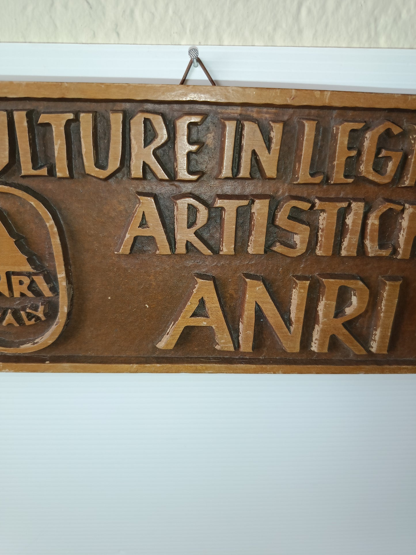 Insegna ANRI Sculture In Legno Artistiche Vintage