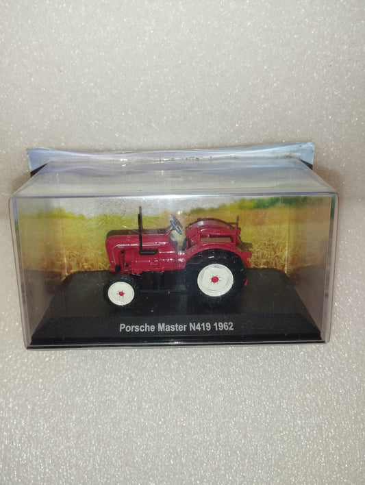 Porsche Master N419 1962 Trattore
Hachette Collection
Made in Bangladesh
Scala 1:43