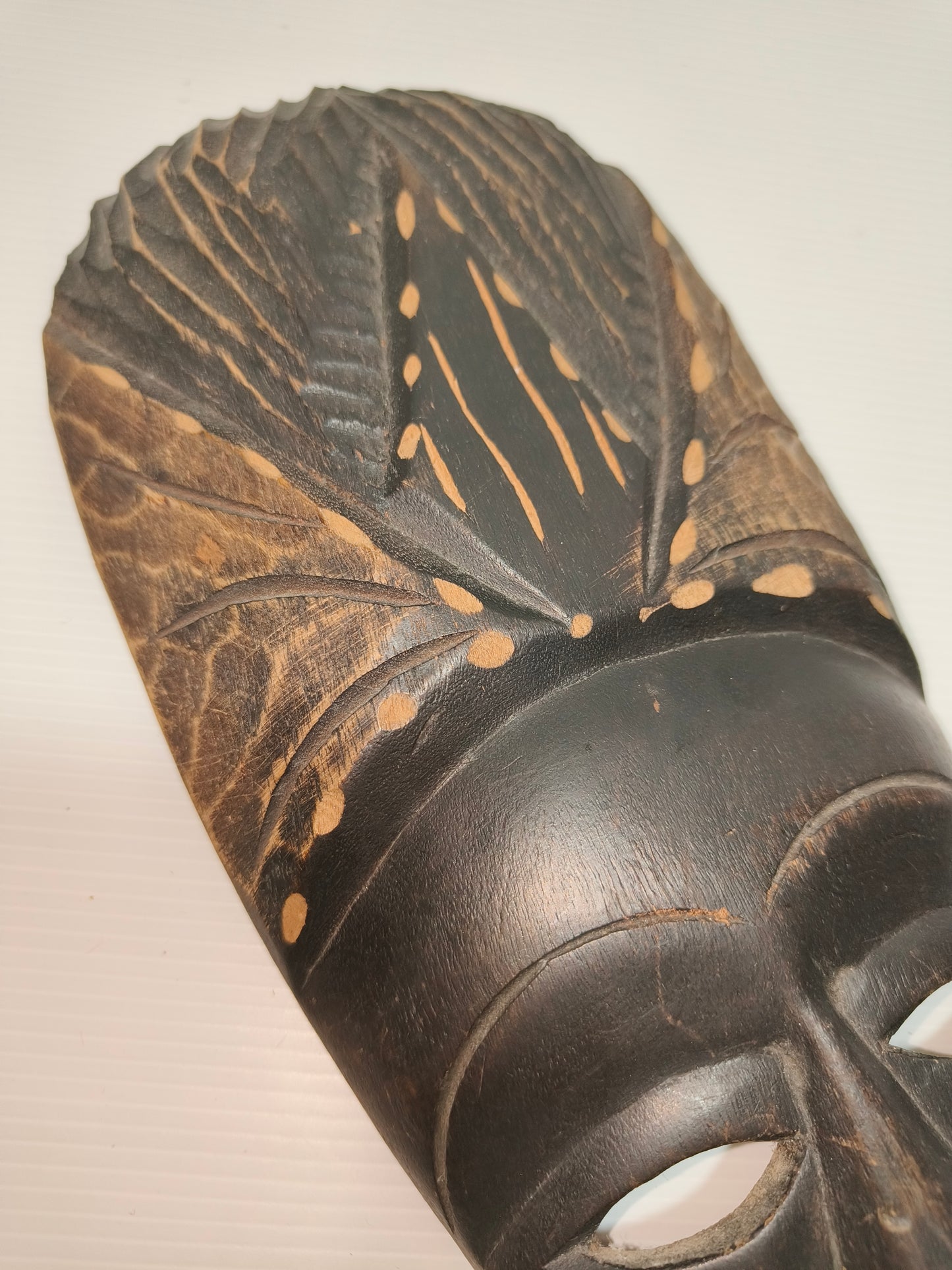Maschera tribale africana vintage in legno, LEGGI