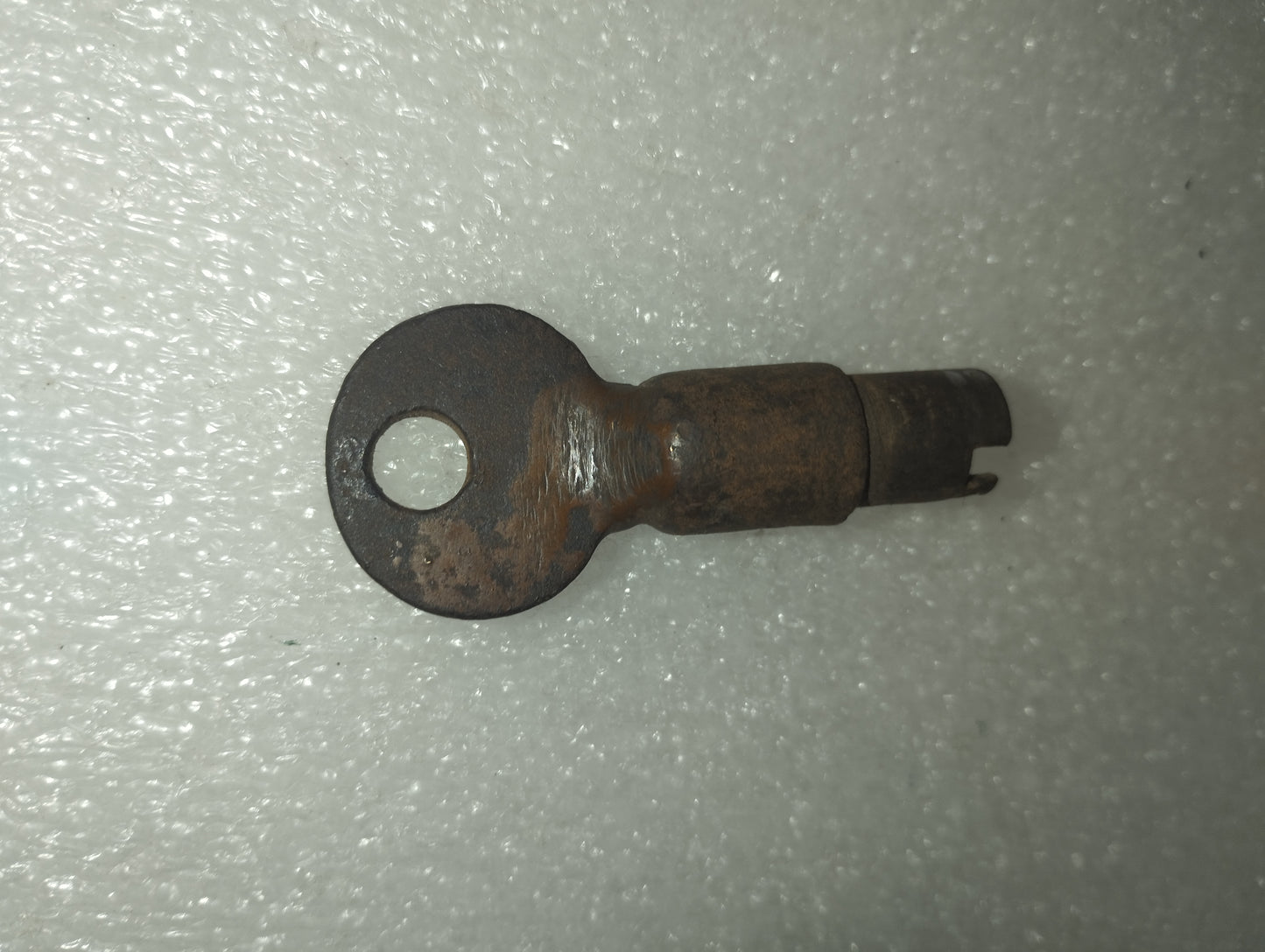 Antico Lucchetto Con Chiave
Da Restaurare
In metallo