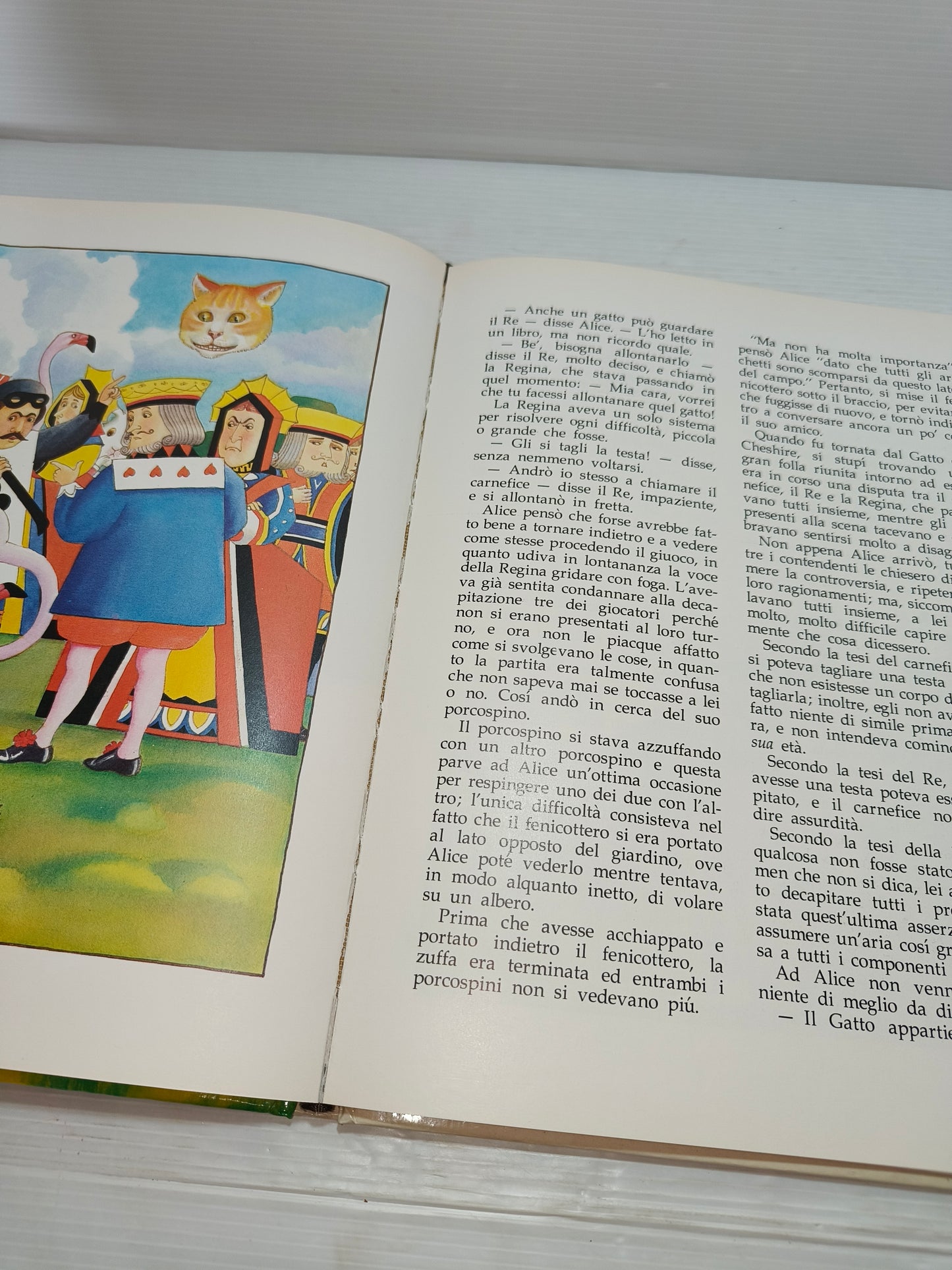 Libro Alice Nel Paese Delle Meraviglie, Mondadori 1982 LEGGI