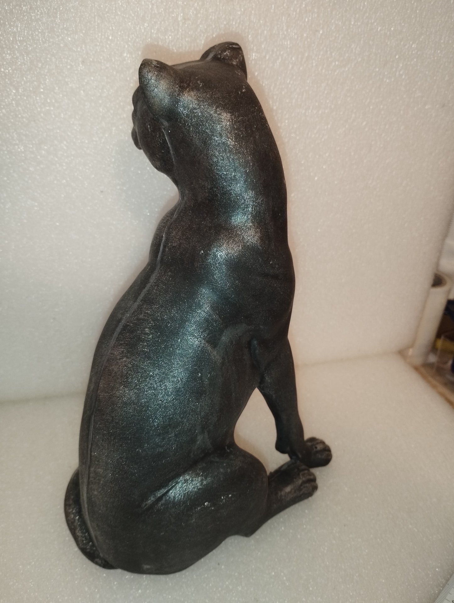 Felino Decorativo In Poliresina
Altezza 28 Cm