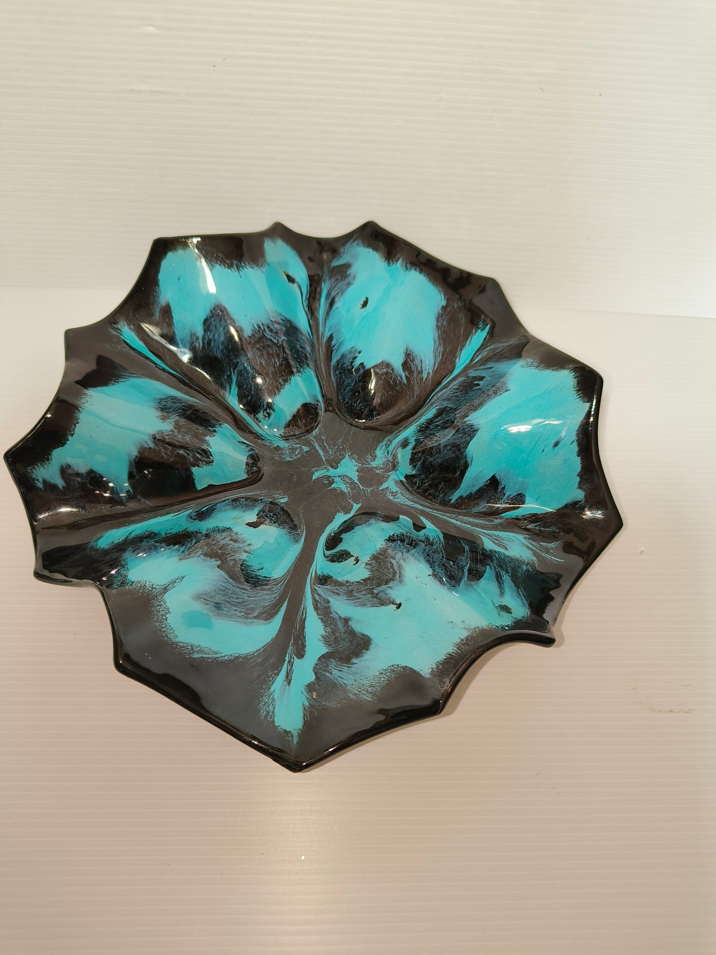 Antico centrotavola Vera Magda Braga in ceramica smaltata, LEGGI