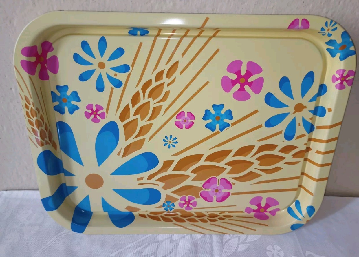 Tovaglia e vassoio Mulino Bianco