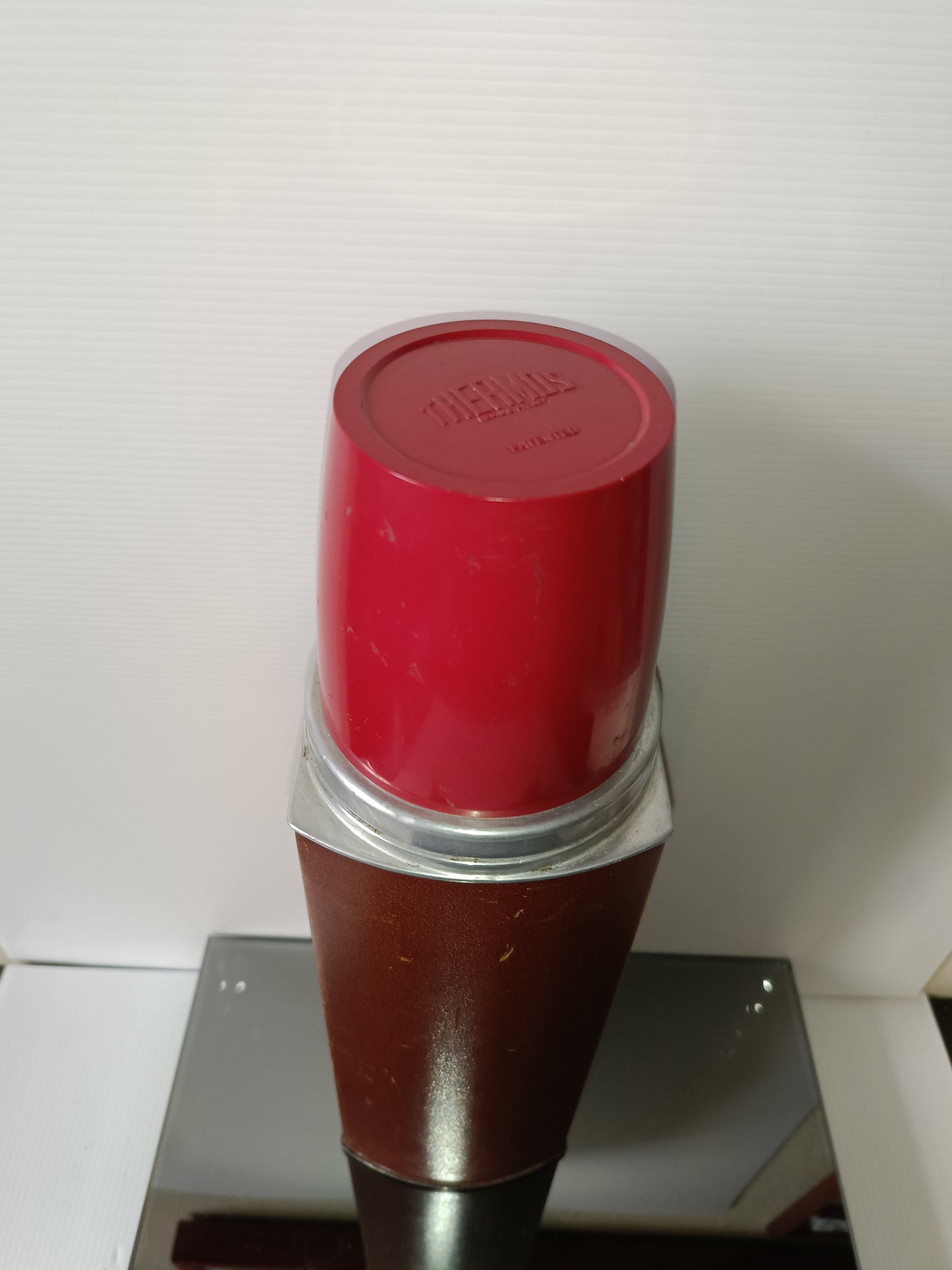 Antico Thermos The American Norwich.Conn
In Metallo e plastica
Made in U.S.A.