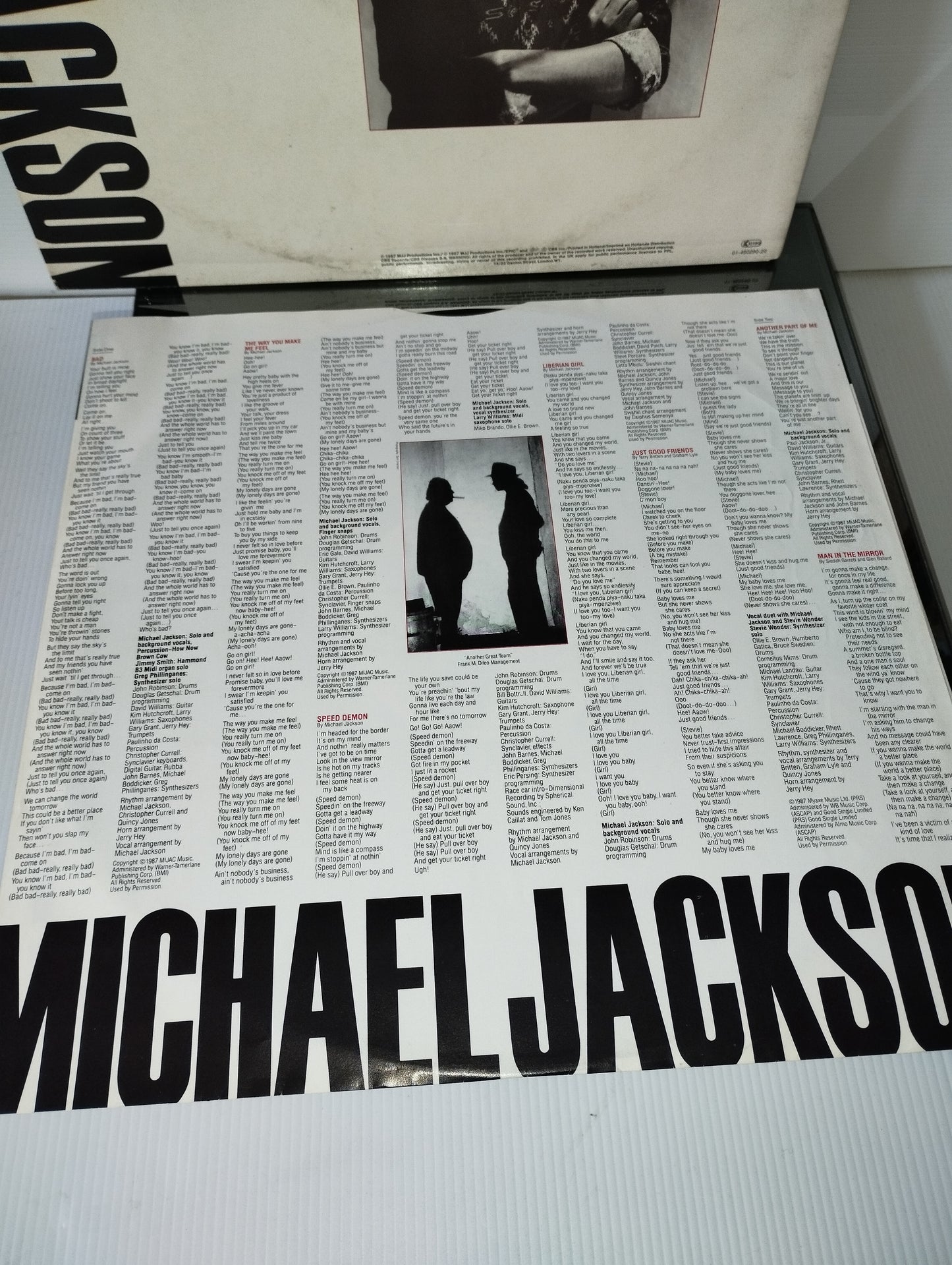 Bad  Michael Jackson Lp 33 Giri
Edito nel 1987 da  Epic Cod.EPC 450290 1