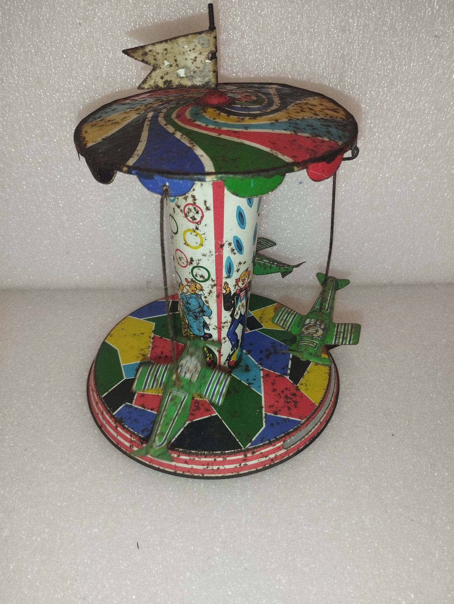 BELL Giostra In Latta
Anni 50
Made in Italy
Da Restaurare