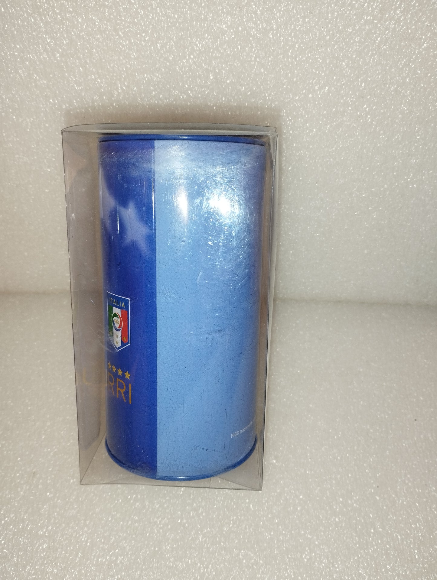 Salvadanaio FICG Forza Azzurri In Latta
Prodotto da Giemme Torino
Su licenza FICG