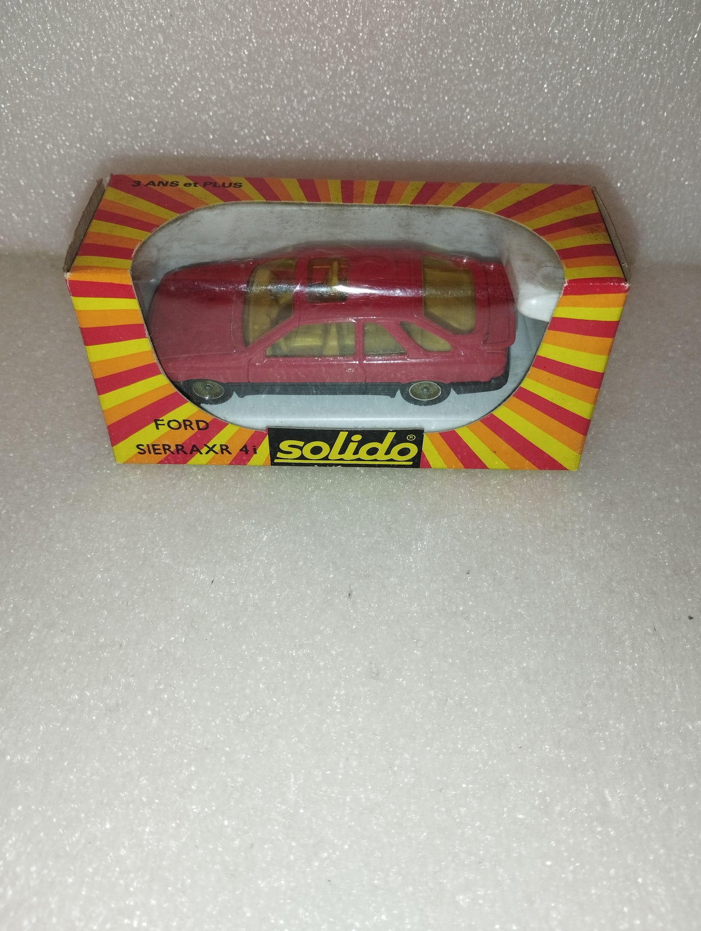 Ford Sierra XR 4i
Prodotta da Solido cod.n.1340
Metal Scala 1:43