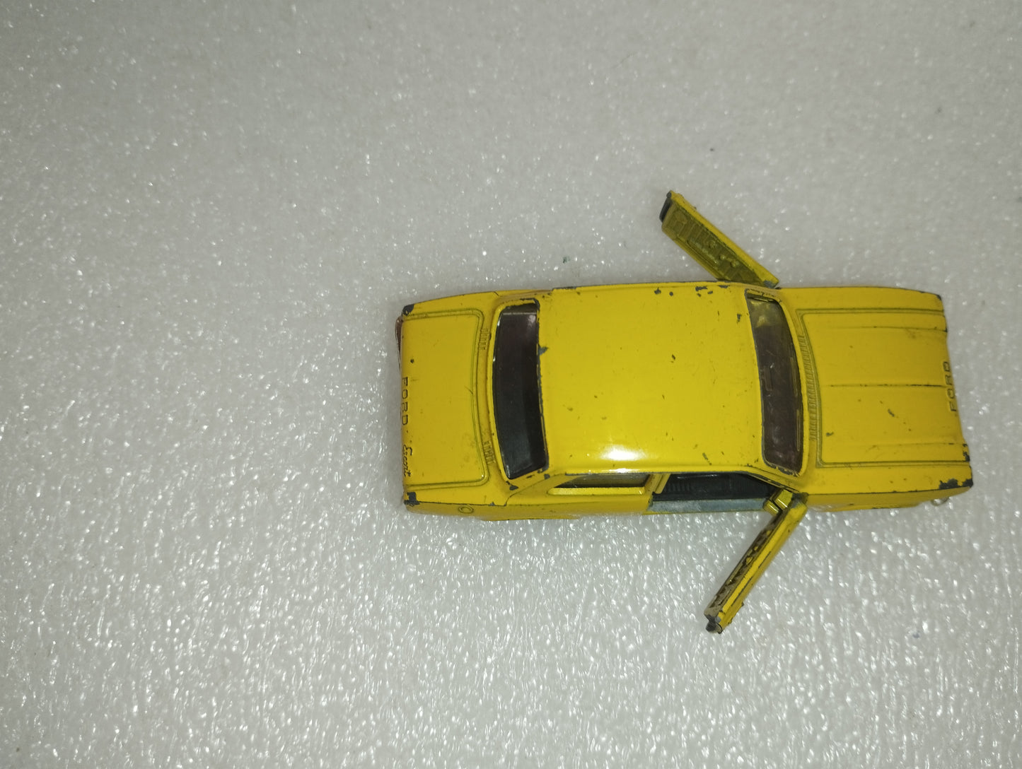 Ford Escort Mebetoys
Scala 1:43