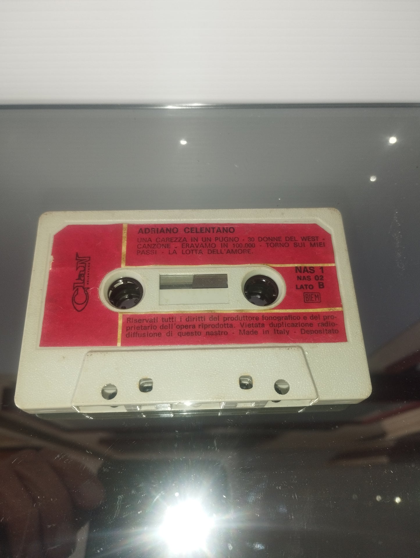 Azzurro Adriano Celentano Musicassetta
Edita nel 1968 da Clan Celentano cod.NAS -1 BIEM
Mono Molto Rara