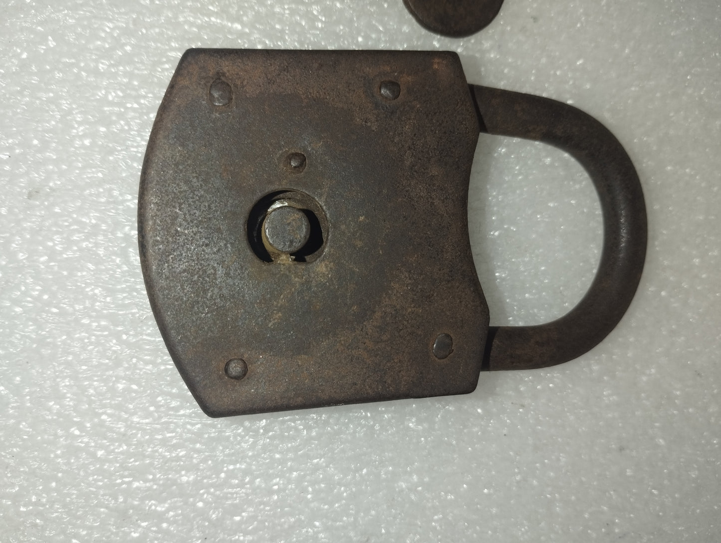 Antico Lucchetto Con Chiave
Da Restaurare
In metallo