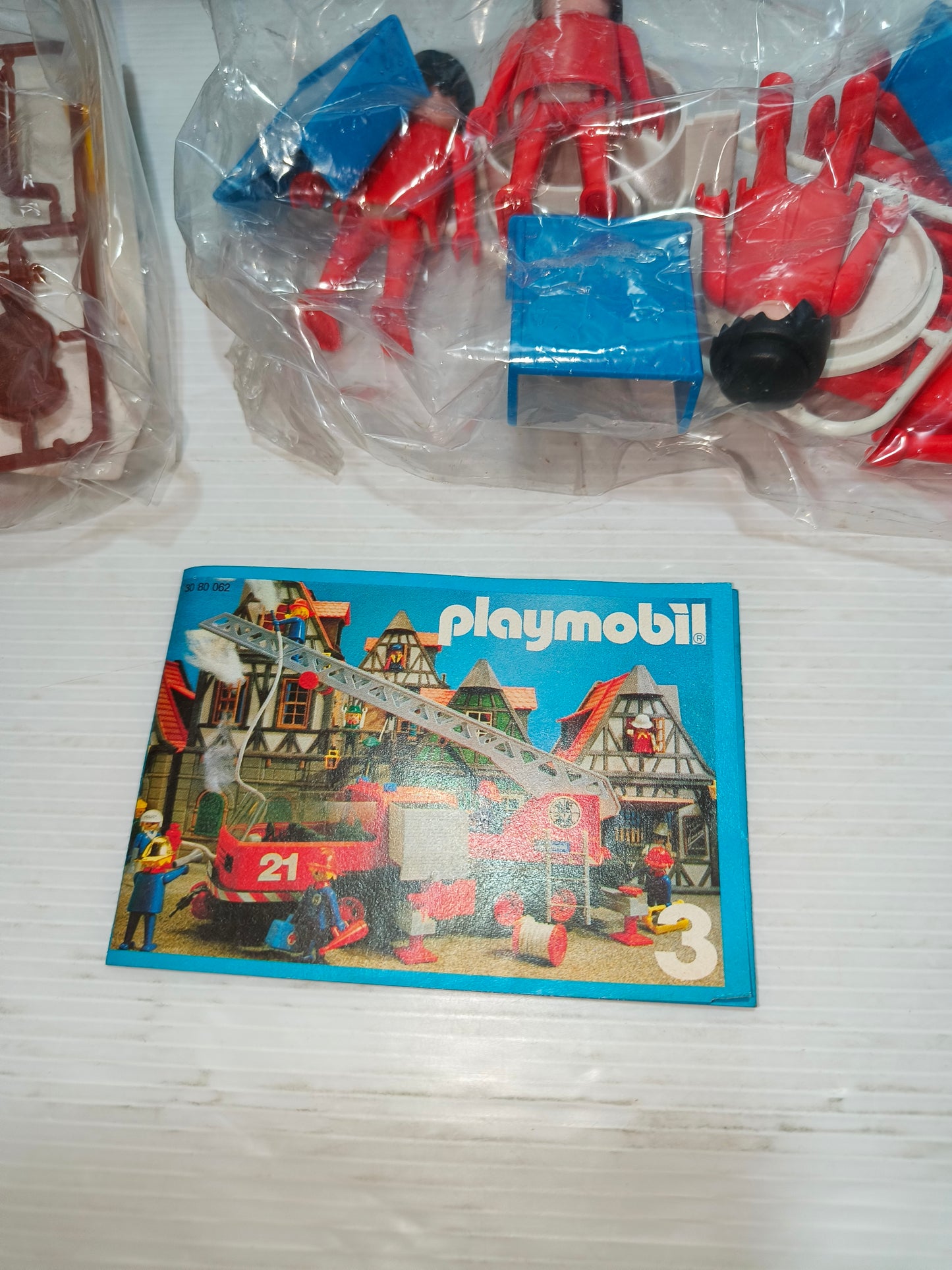Playmobil n. 3511, LEGGI
