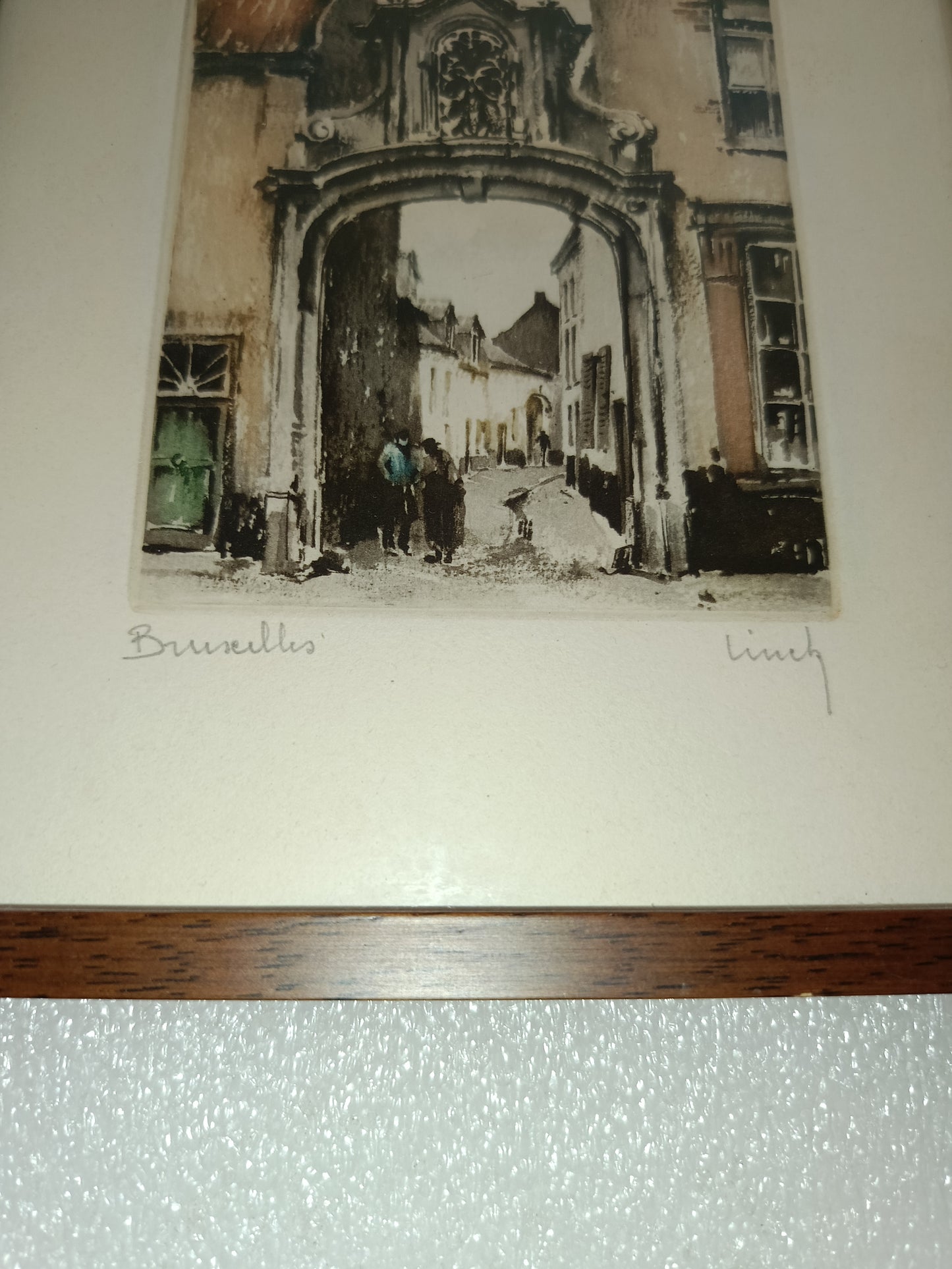 Roger Hebbelinck Acquaforte Firmata
In cornice
Misure quadro 21,5 x 18 cm circa