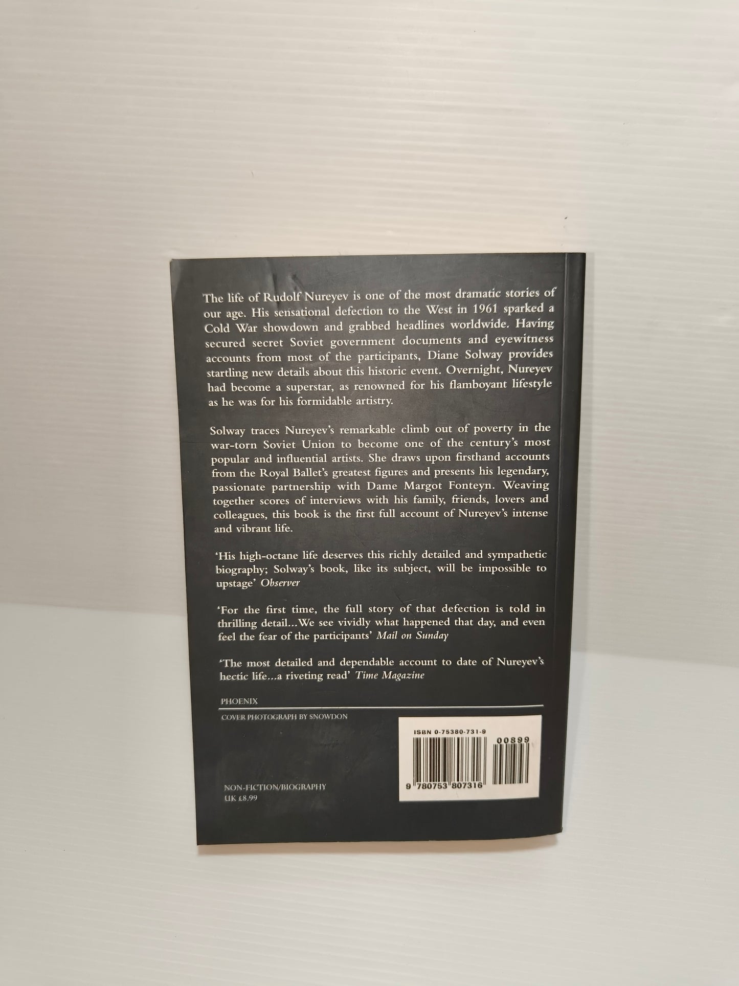 Biografia Nureyev in inglese, LEGGI