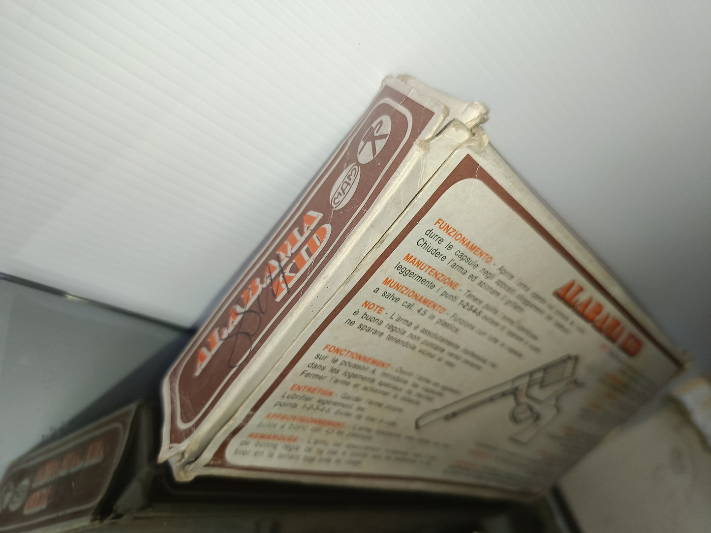 Alabama Kid Mam
In Metallo con manico in plastica Vintage