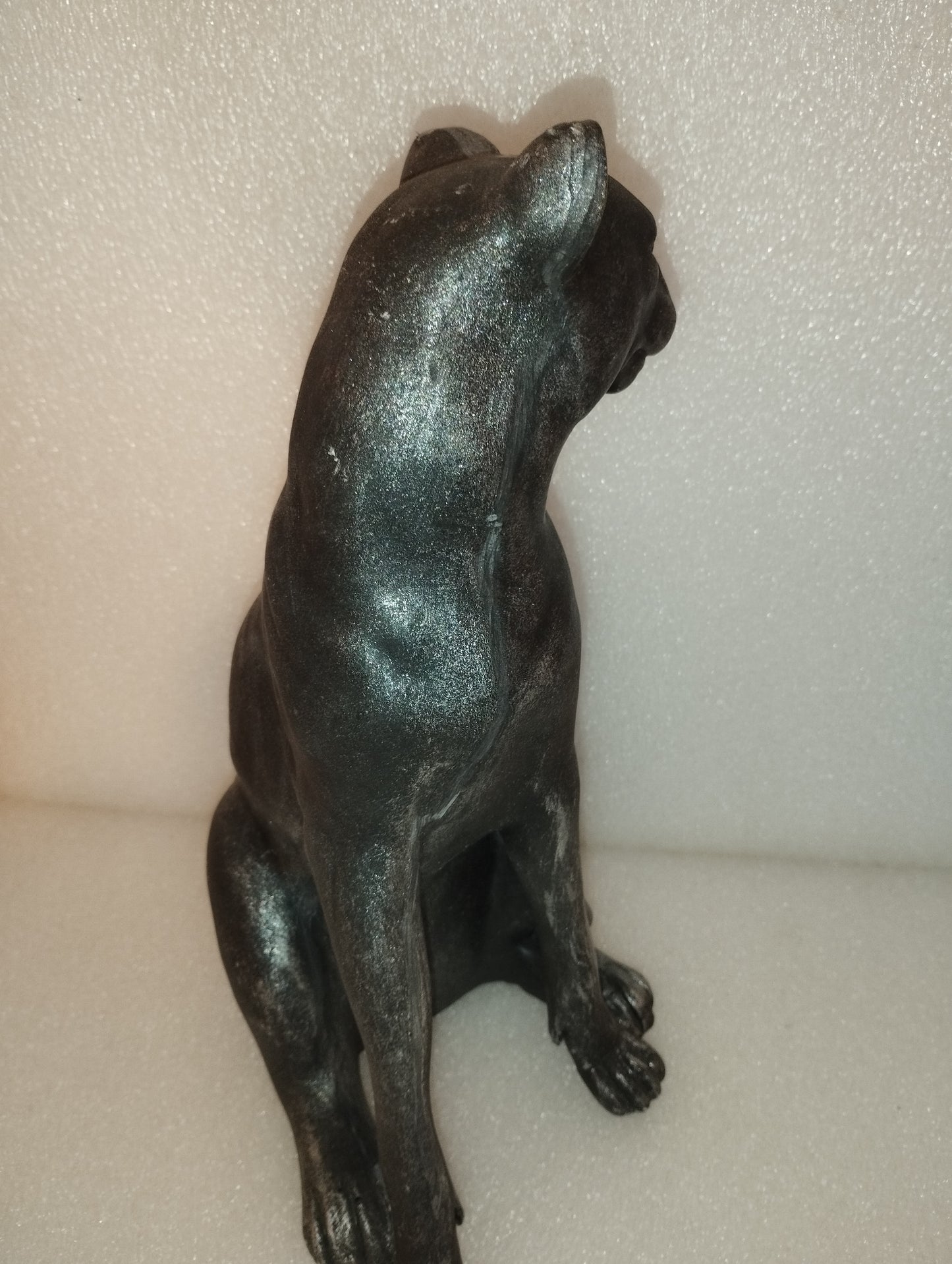 Felino Decorativo In Poliresina
Altezza 28 Cm