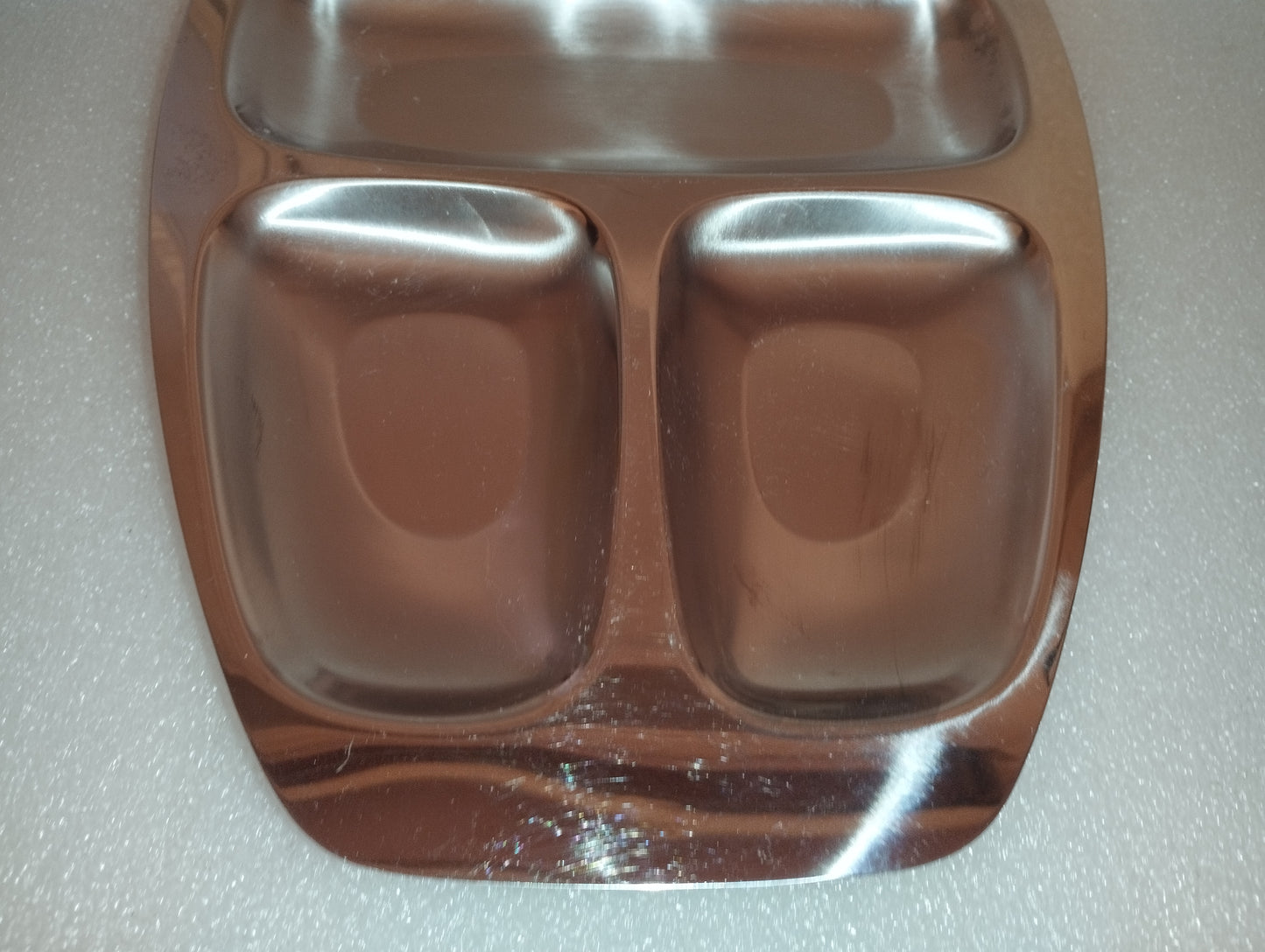 Vassoio Alessi In Acciaio 18/10
Antipastiera a 5 scomparti
Dimensioni 45 x 25 cm