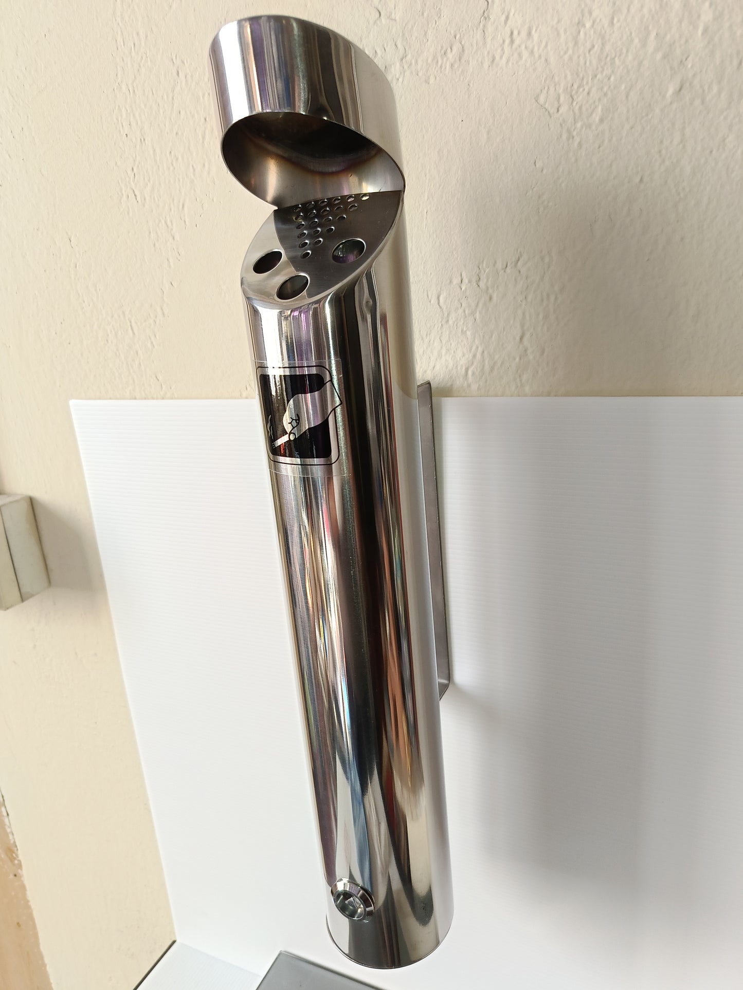 Posacenere Da Appendere In Metallo