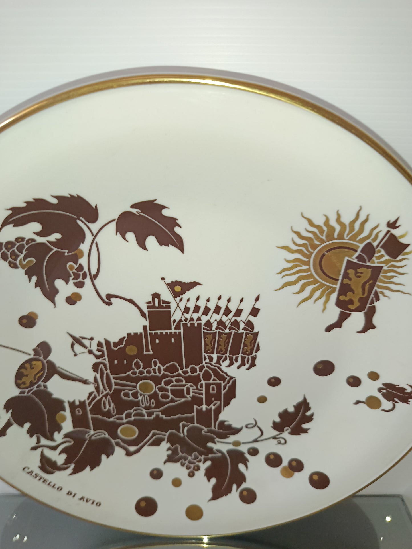 Piatto Porcellana Castello Di Avio - per il FAI A.Brusa
Tiratura limitata a 300 esemplari in vendita il N. 8/300