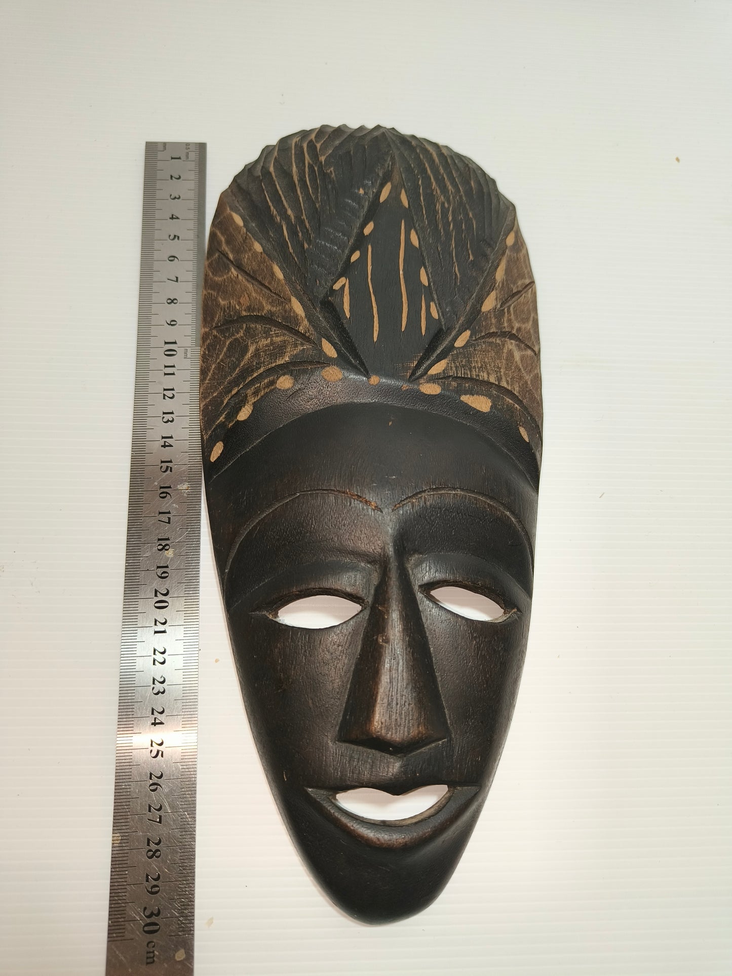 Maschera tribale africana vintage in legno, LEGGI