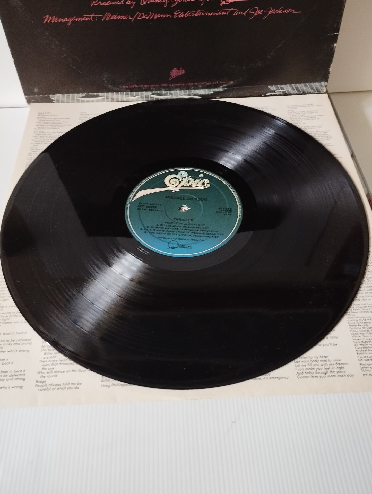 Thriller Michael Jackson Lp 33 Giri
Edito nel 1982 da  Epic Cod.EPC 85930
Prima stampa italiana
