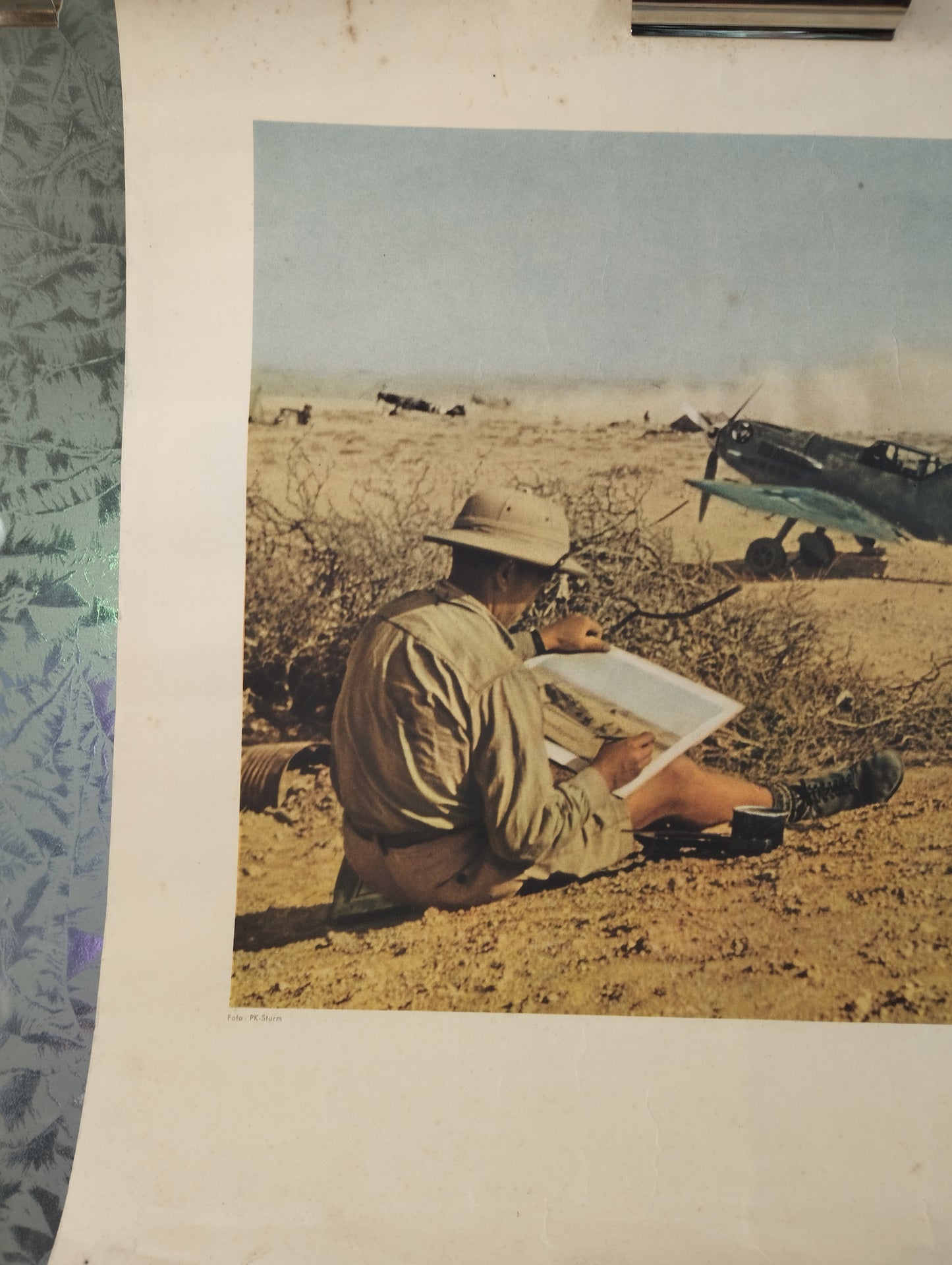Rara Stampa Messerschmitt Me 109 in un aeroporto africano
Da Calendario della  Luftwaffe 1942