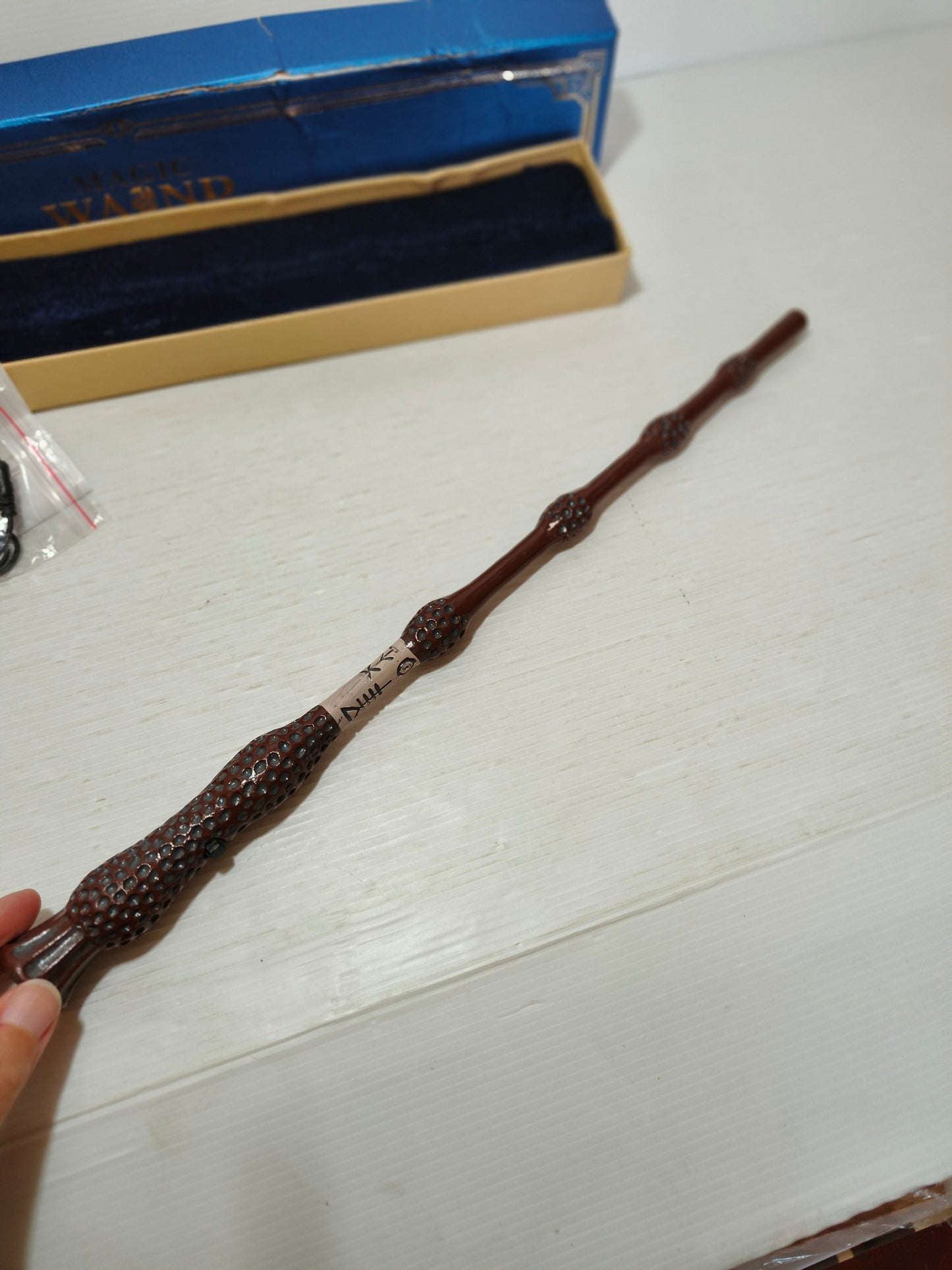Bacchetta Magic Wand, LEGGI
