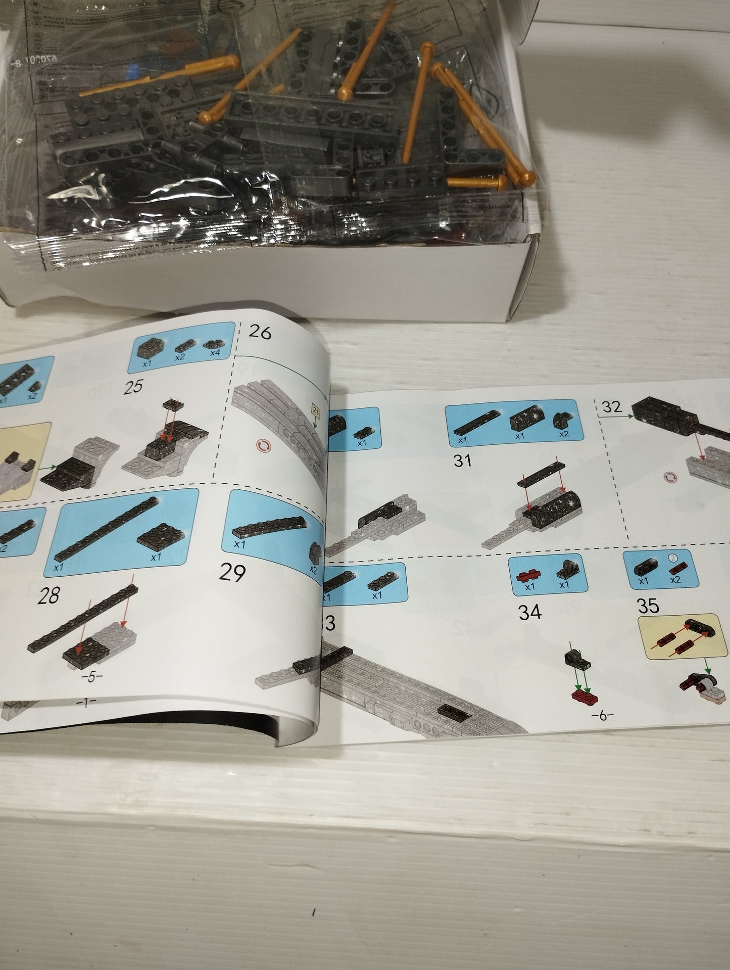 Model Bricks Play & Explorer Mattoncini Da Assemplare 333 Pezzi