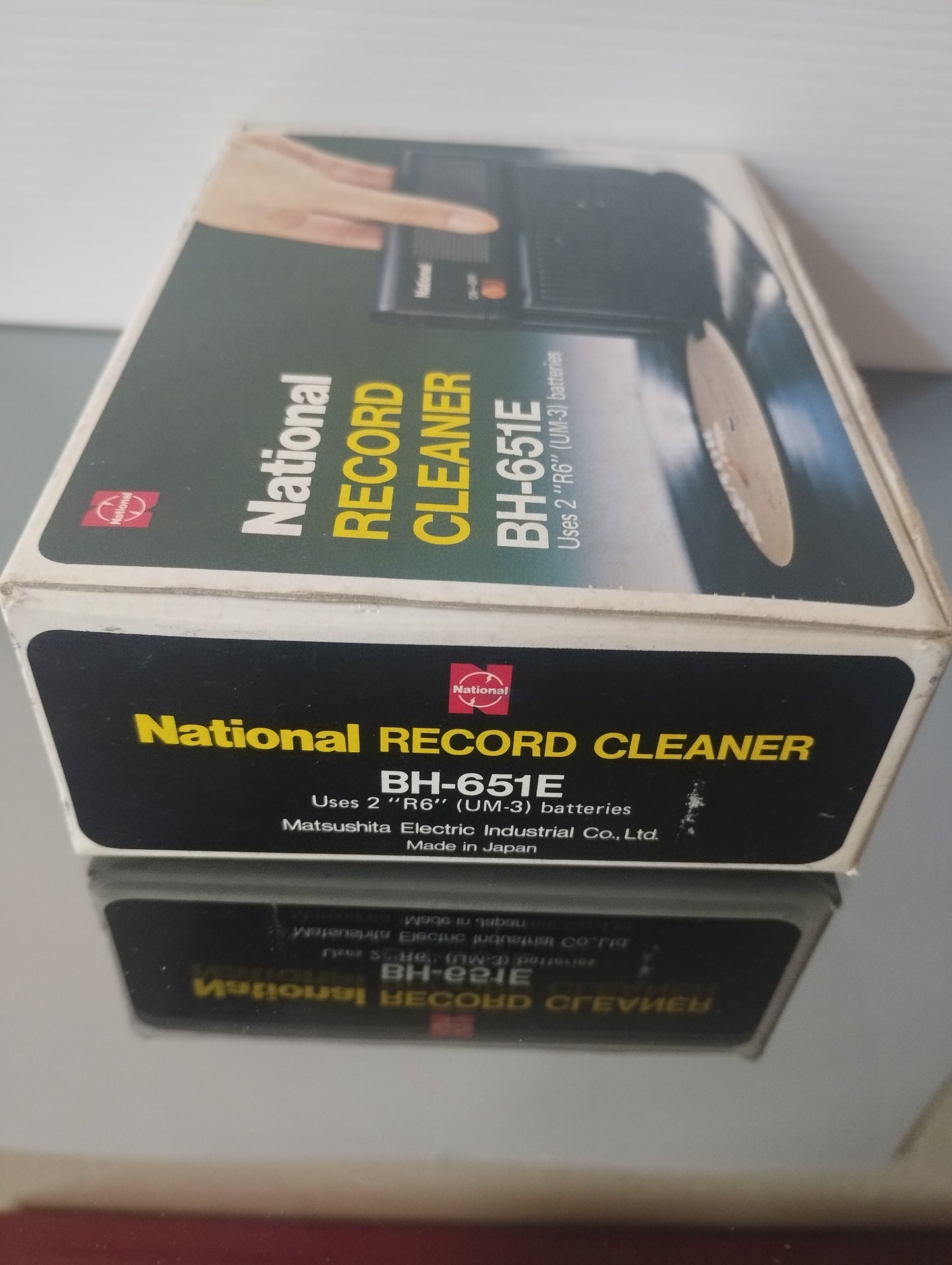National Record Cleaner BH-651E
Made in Japan