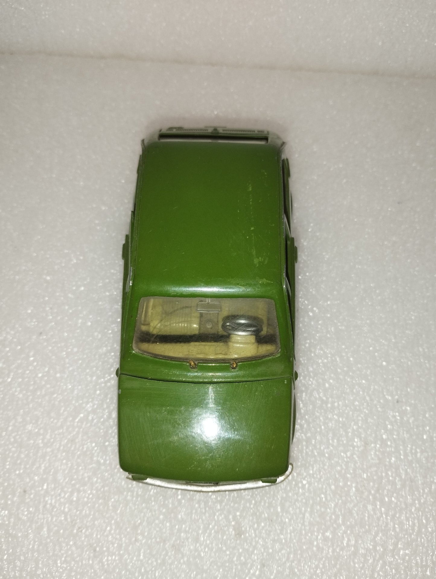 Fiat 126 Politoys
Scala 1:25
Made in Italy
Cod.S17 da restaurare