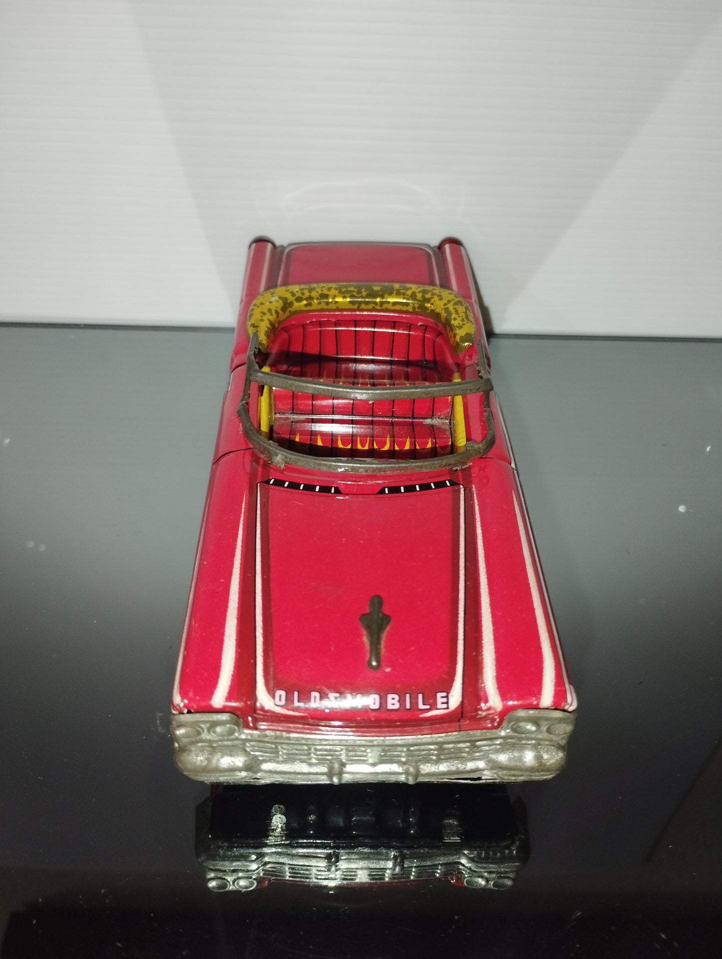 Oldsmobile Super 88  In Latta TN
Made in Japan
Anni 60