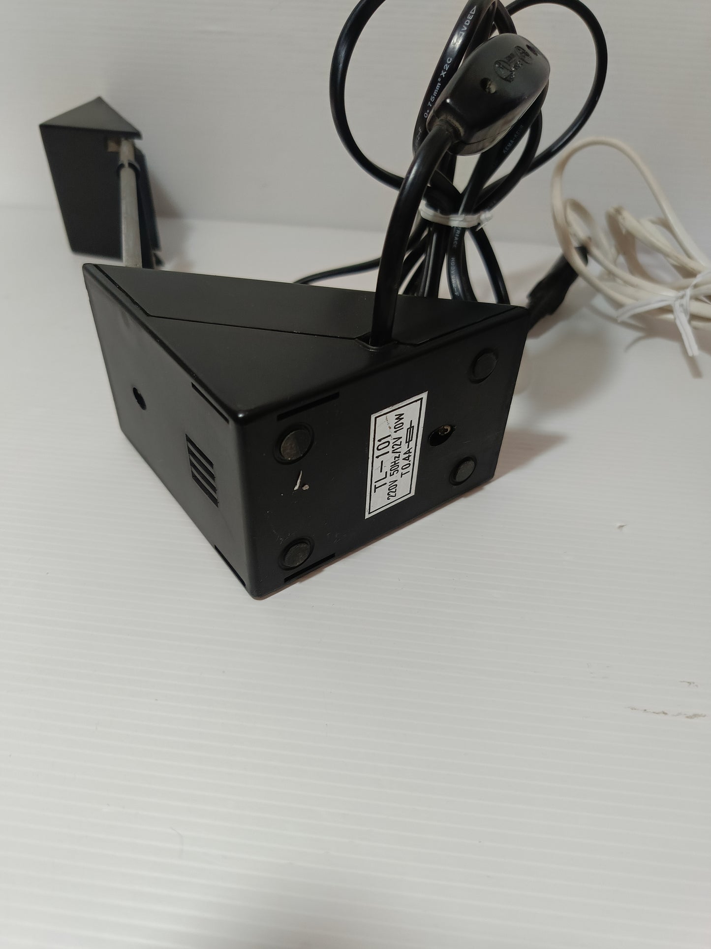 2 Lampade Design TL-101 Vintage da Restaurare