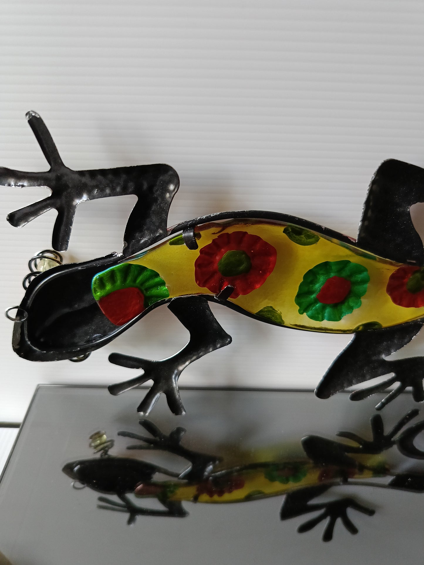 Geco Decorativo In Metallo E Vetro
Lunghezza geco 29 cm circa