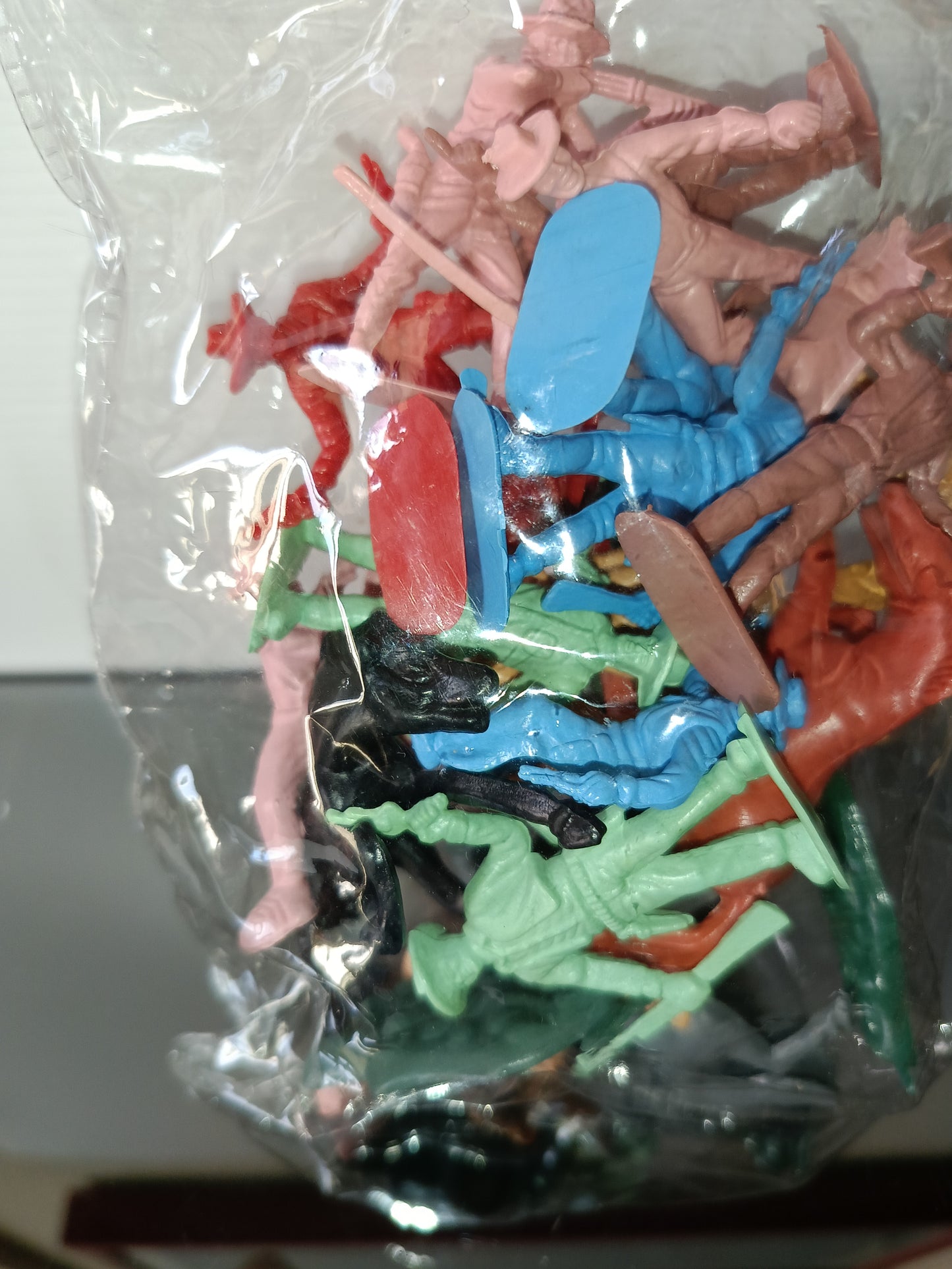 Soldatini Wild West In Plastica
Prodotti da Tak Shing
Vintage