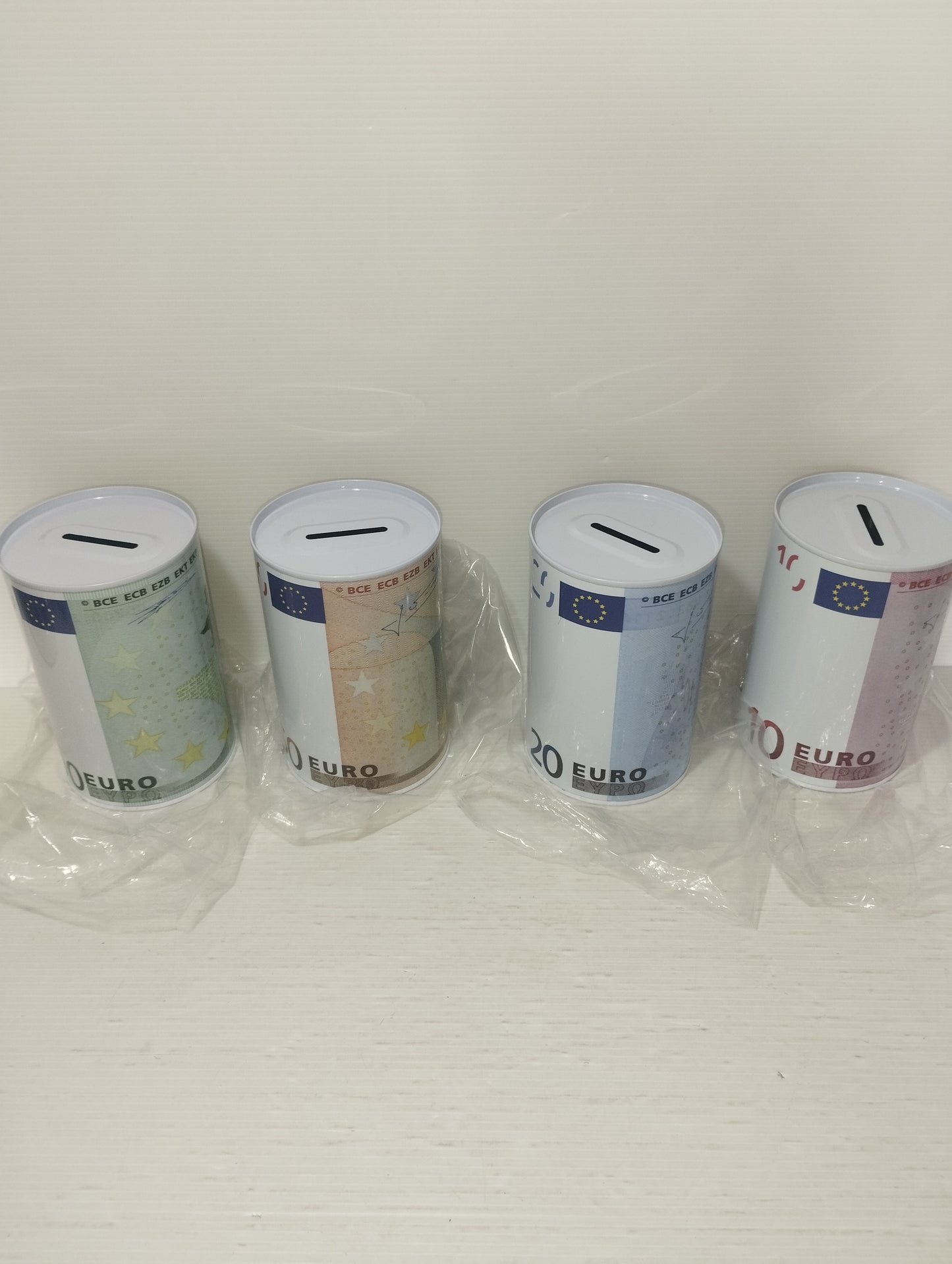 4 Salvadanai In Metallo Non Apribili Decorati Euro