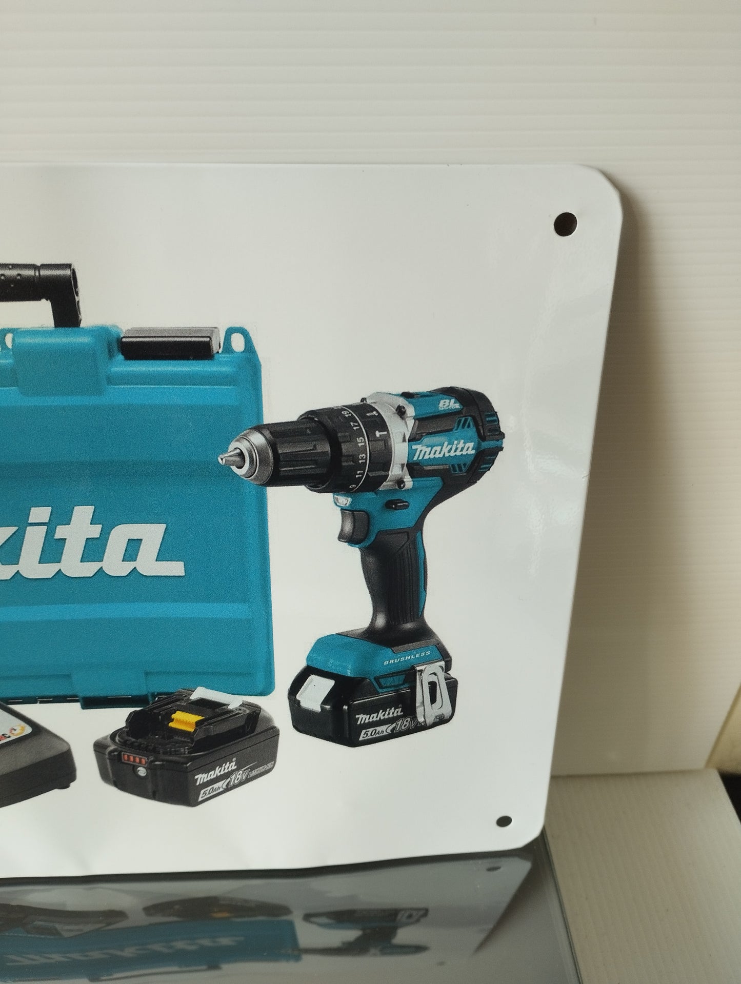 Targa Makita In Metallo
Misure 30 x 20 cm circa