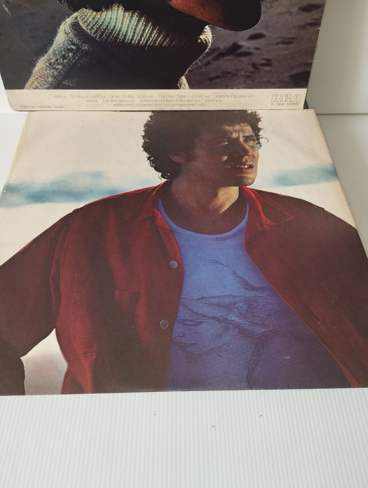 Images Lucio Battisti Lp 33 Giri
Edito nel 1977 da  RCA Cod.PL 11839