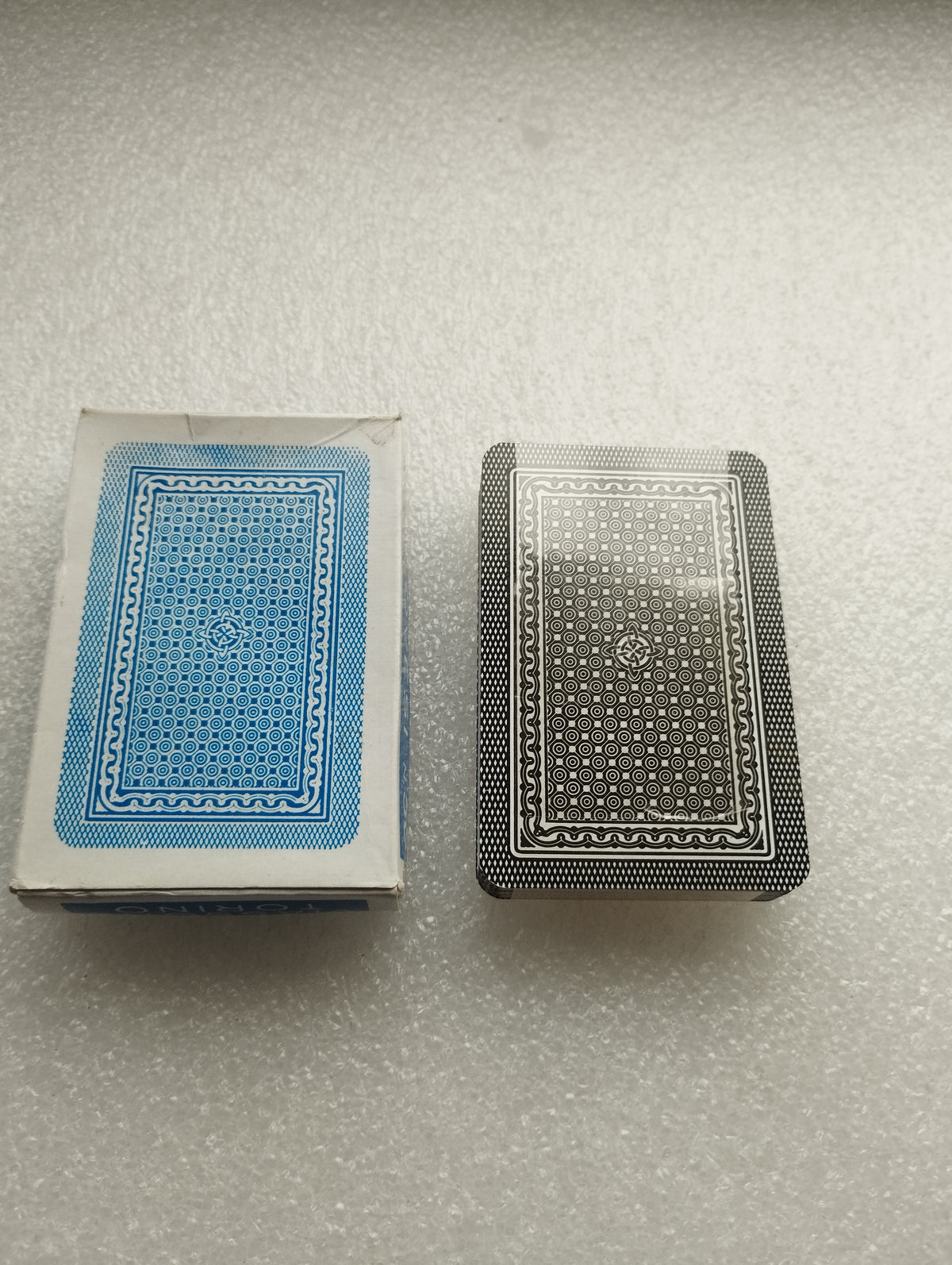 Carte Da Giuoco Viassone Torino
Genovesi n. 50
Superplastic
Mazzo di 40 carte