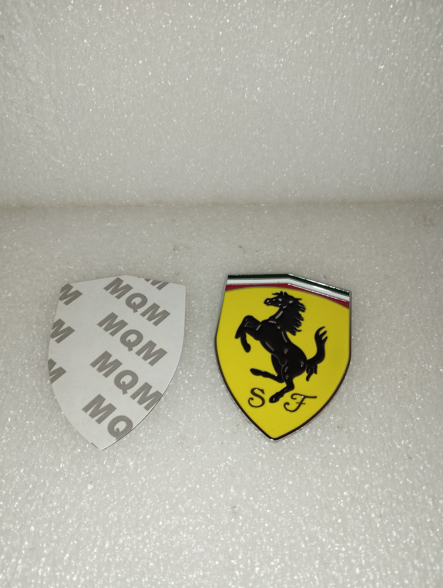 Ferrari Stemma In Metallo Smaltato