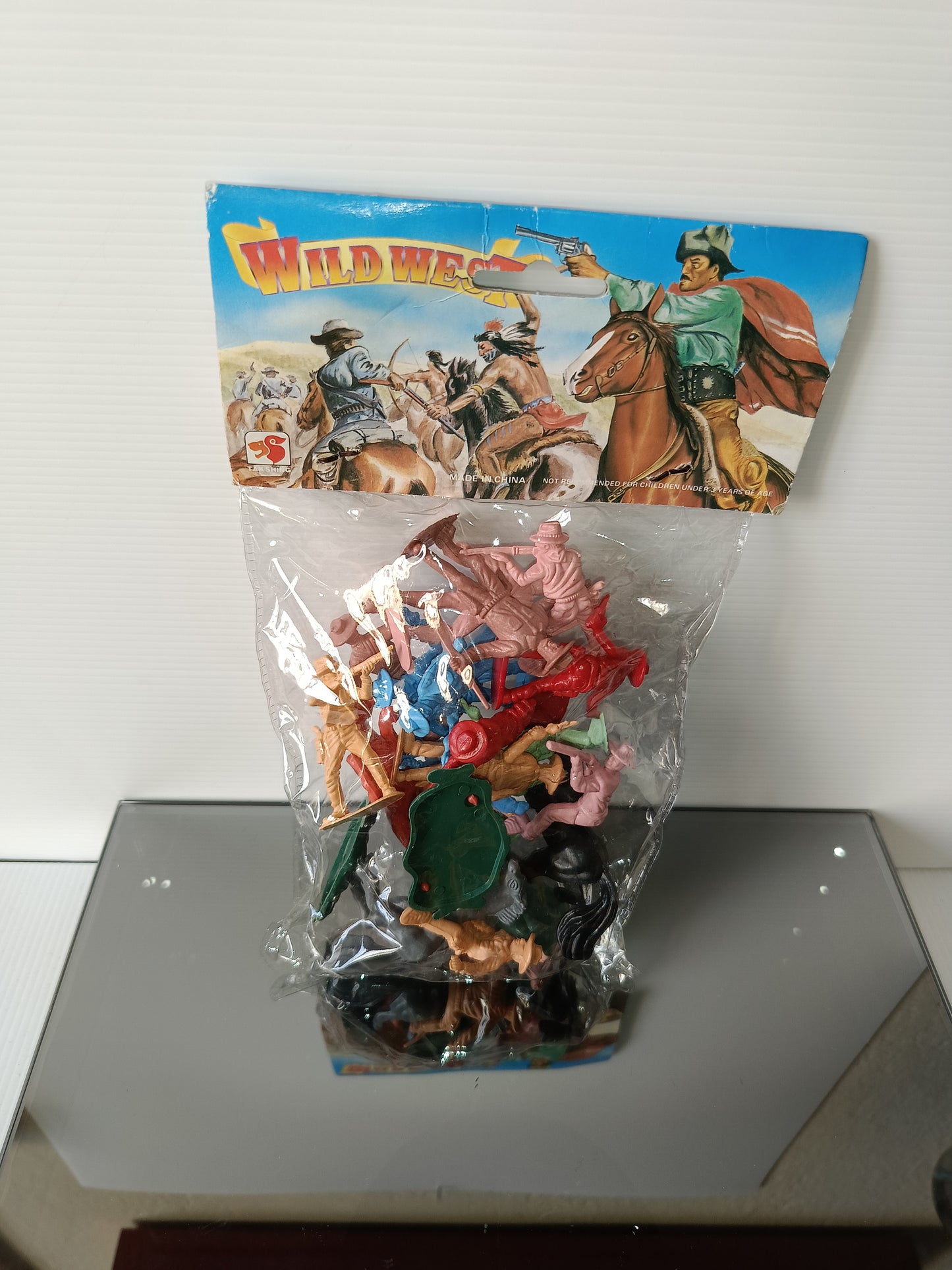 Soldatini Wild West In Plastica
Prodotti da Tak Shing
Vintage