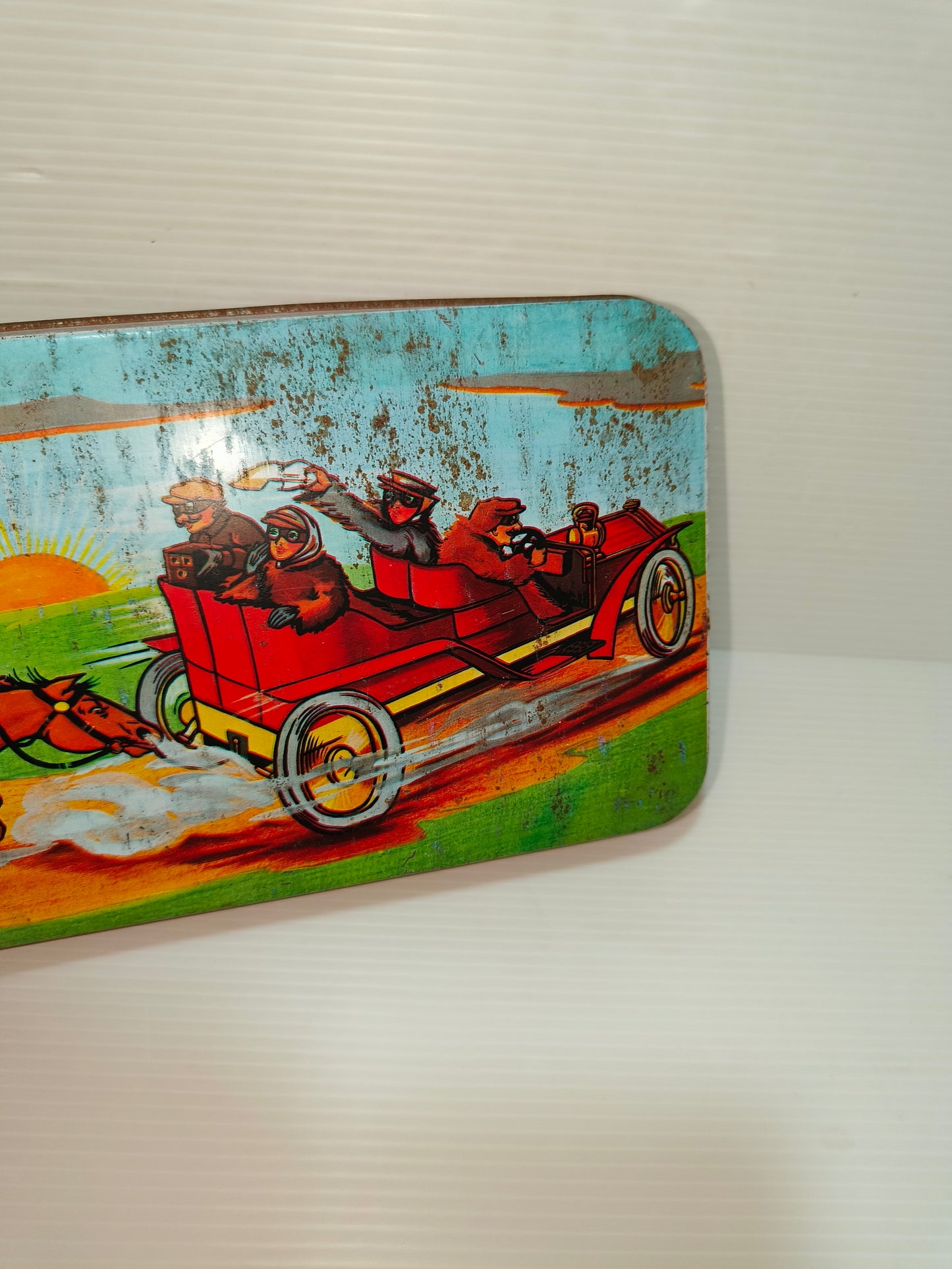 Scatola latta vintage, LEGGI