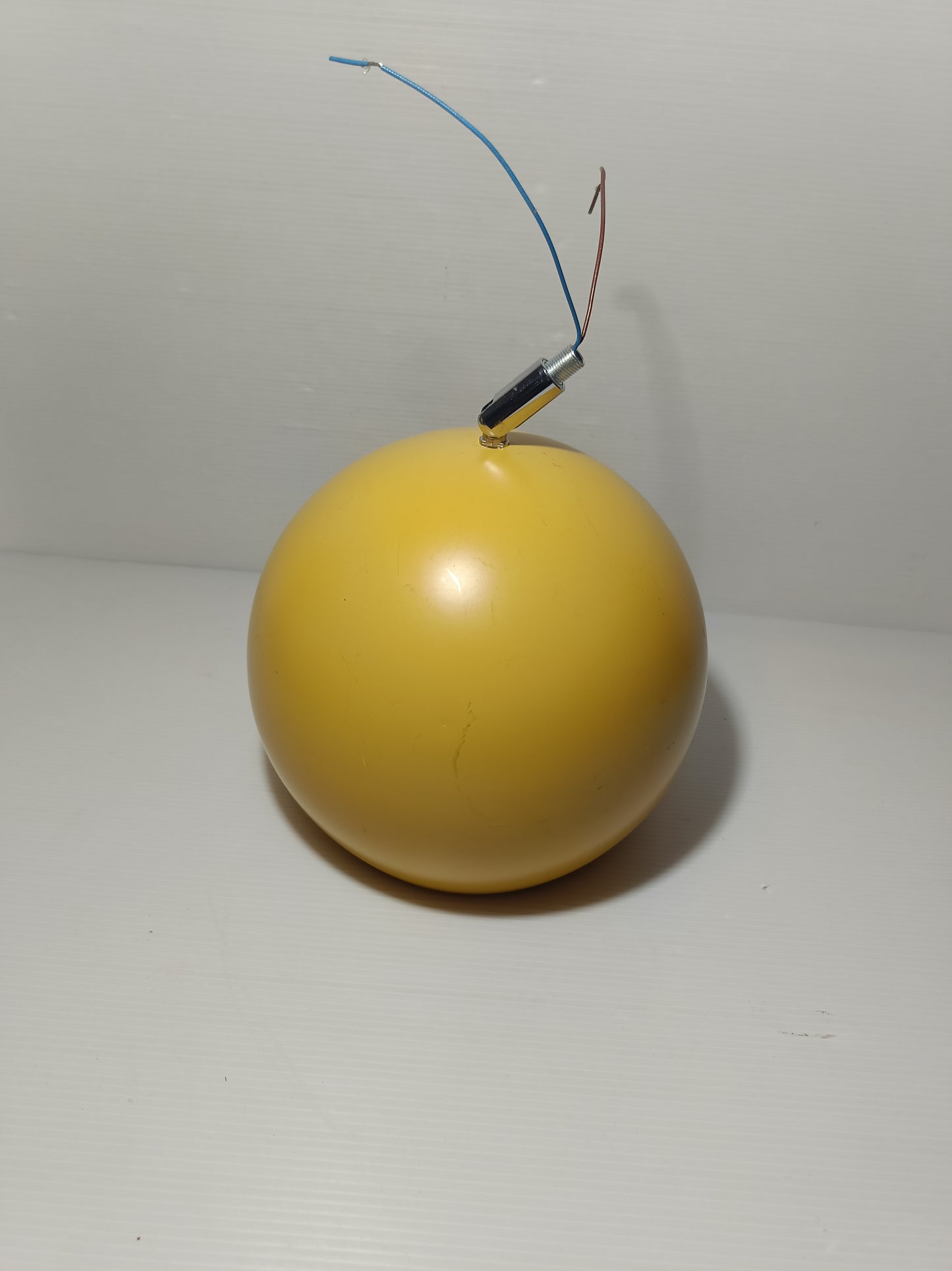 Boccia Parte Di Lampada In Metallo
Diametro cm.20 circa