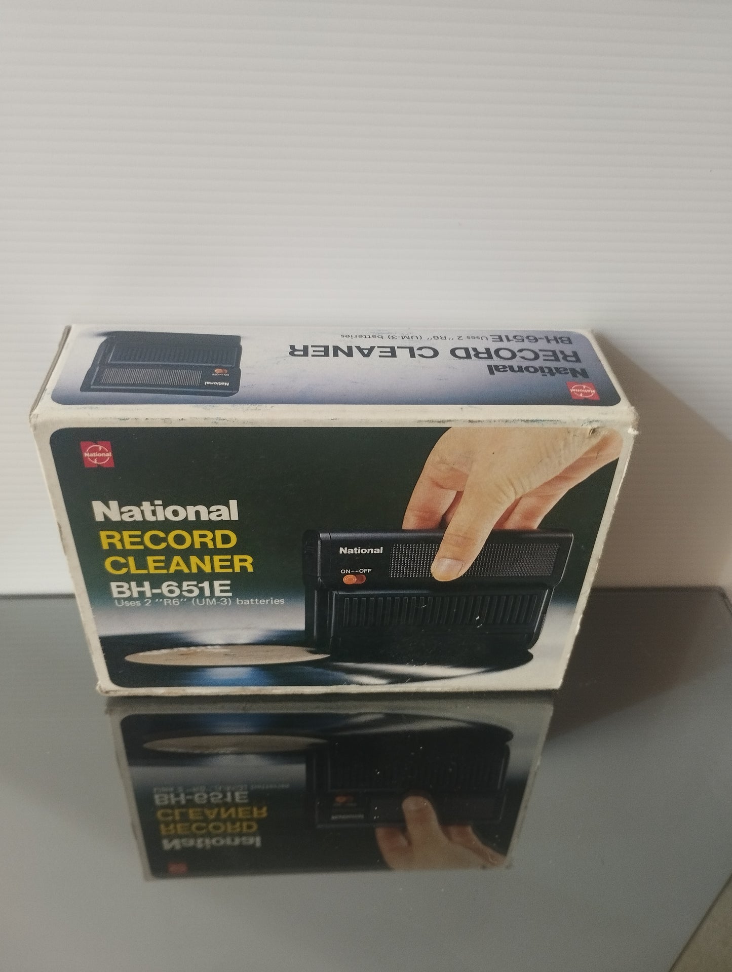 National Record Cleaner BH-651E
Made in Japan
