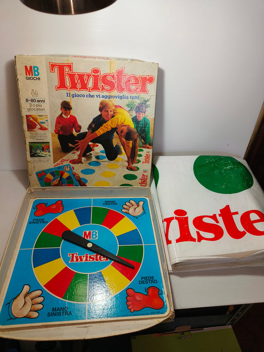 Gioco Twister anni 80, LEGGI