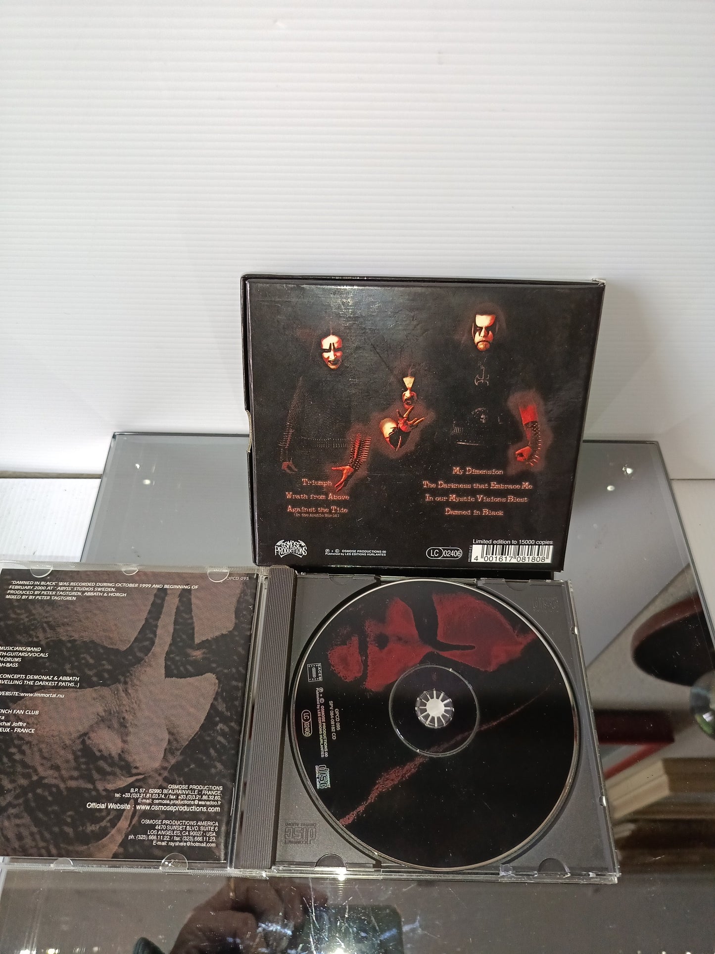 Damned In Black Immortal CD Limited Edition
Edito nel  2000 da Osmose Productions cod OPCD 095