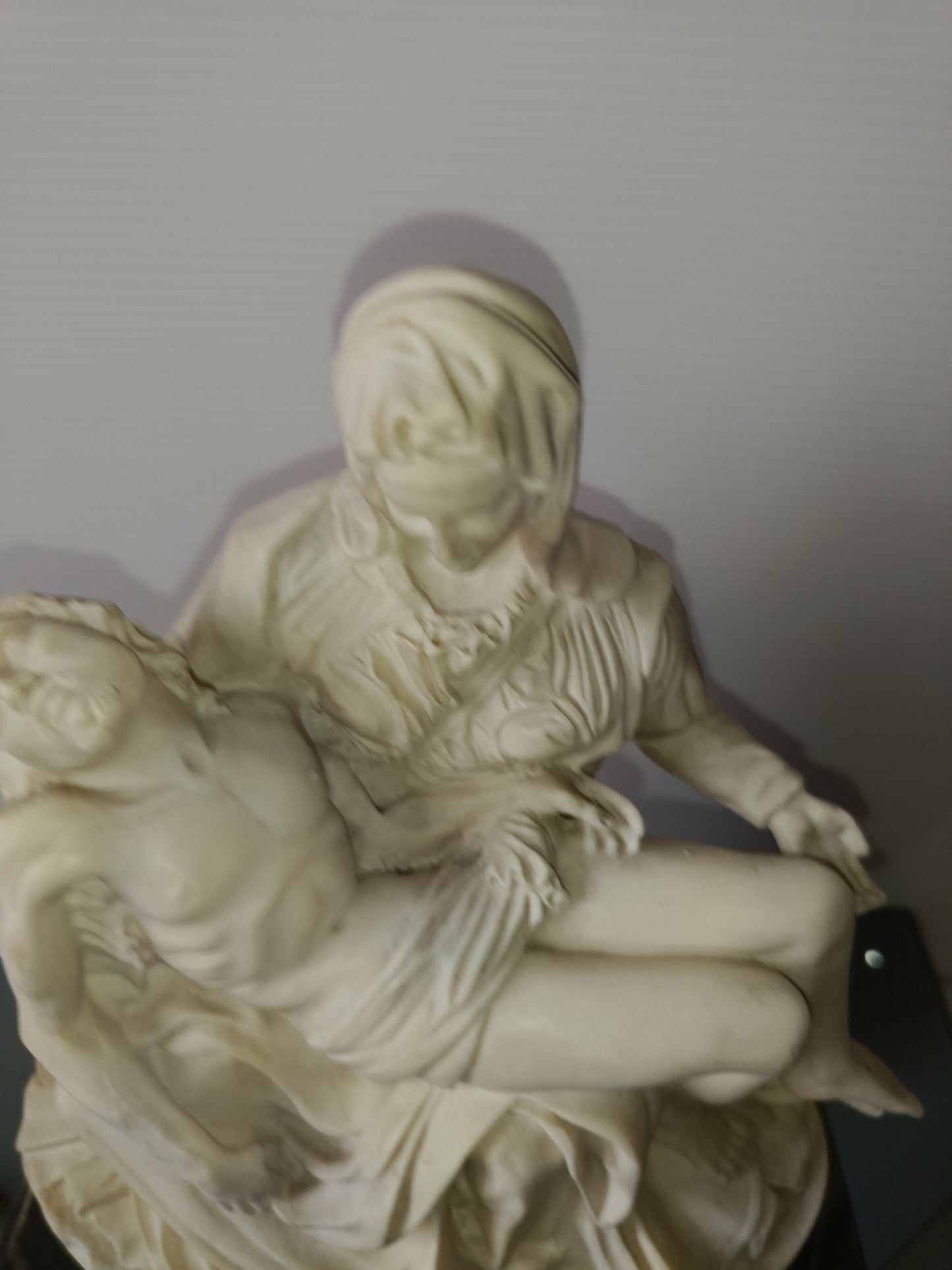 Pietà Di Michelangelo In Marmoresina Vintage