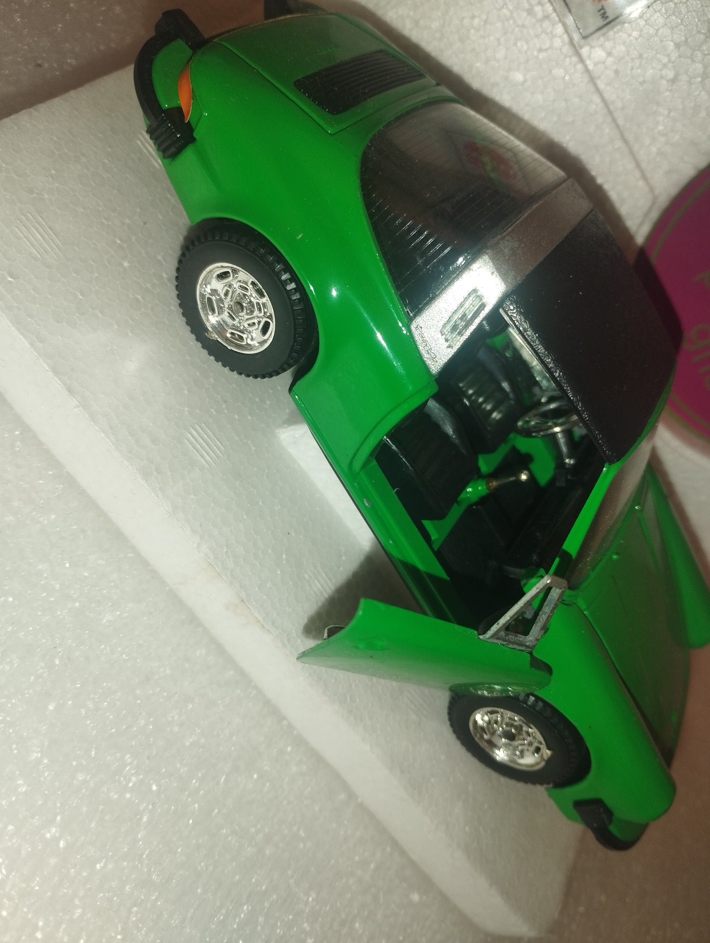 Porsche 911s Scala 1:25
Mebetoys art.8573